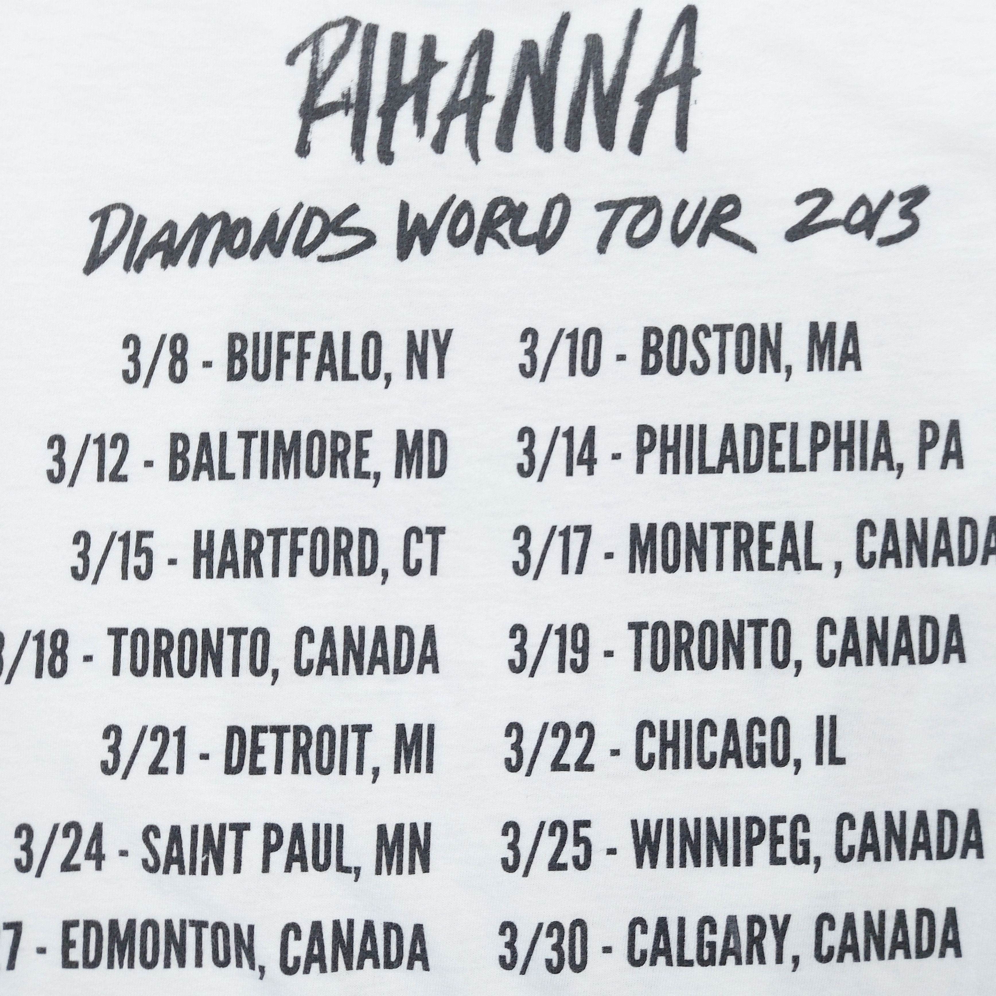 Band Tees Authentic 2013 Rihanna Diamonds World Tour Double-Sided TEE Size US S / EU 44-46 / 1 - 12 Thumbnail