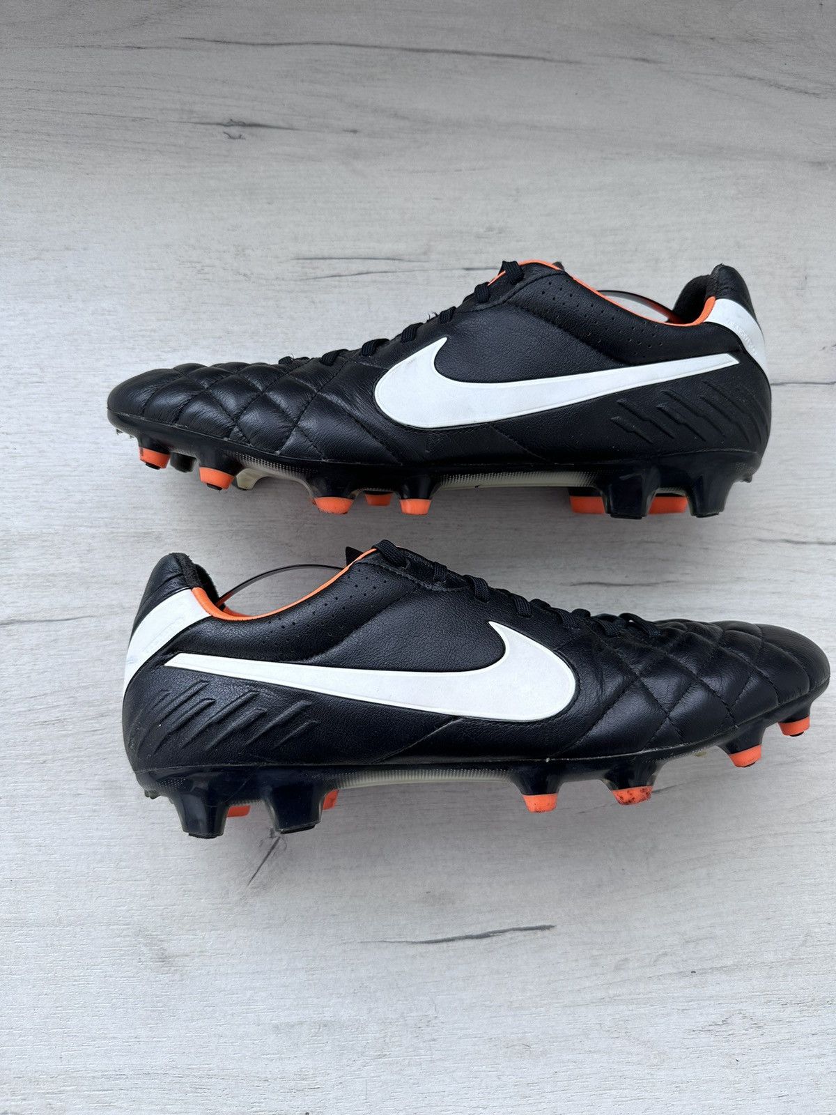 Nike × Vintage Nike Tiempo Legend Leather Rare Soccer Football Cleats Boots Size US 11 / EU 44 - 6 Thumbnail