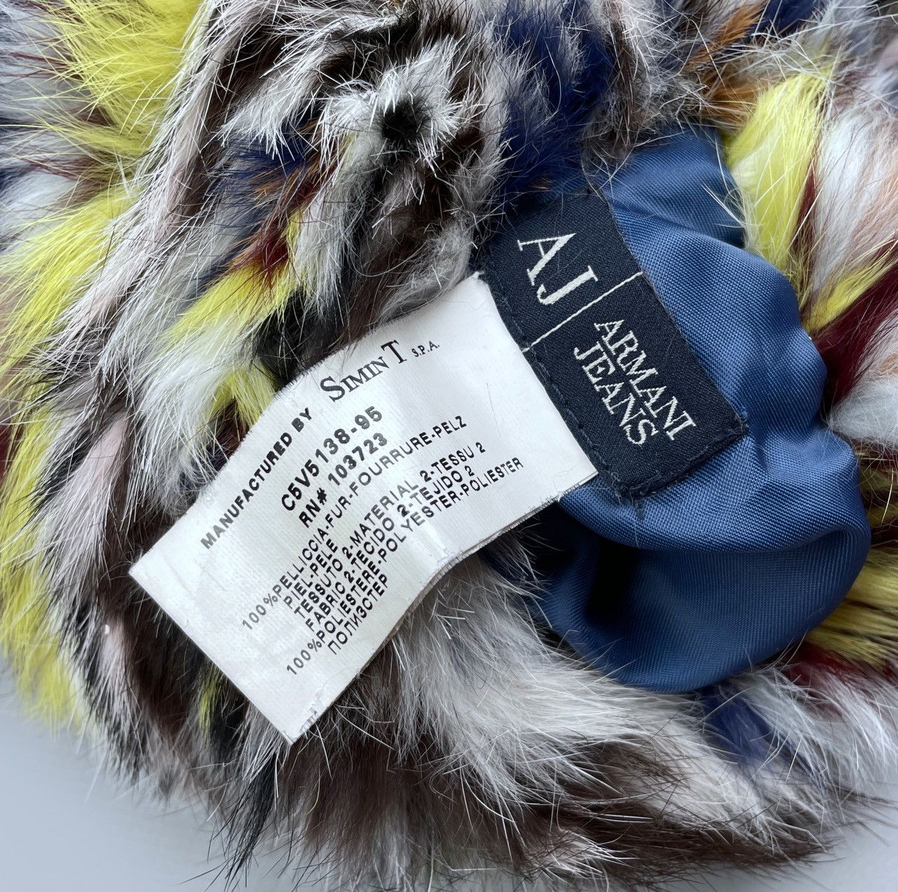 Armani Vintage Armani Jeans Rabbit Fur Trim Lace Muff Handwarme Size ONE SIZE - 6 Thumbnail
