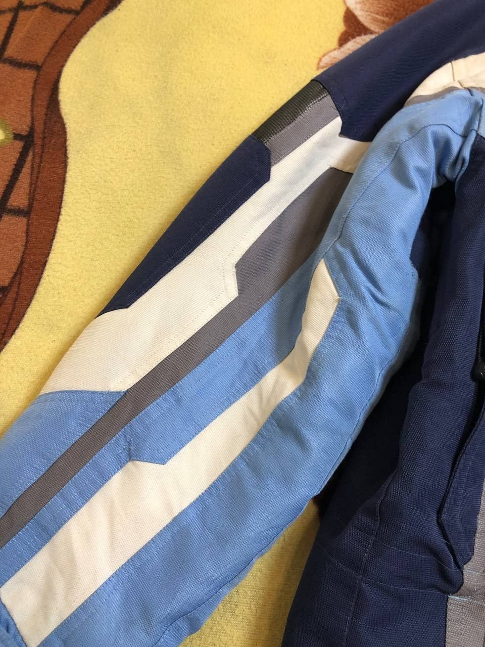 Spyder Spyder Baby Blue Spider Web ski Snowboarding Jacket vintage Size US M / EU 48-50 / 2 - 7 Thumbnail