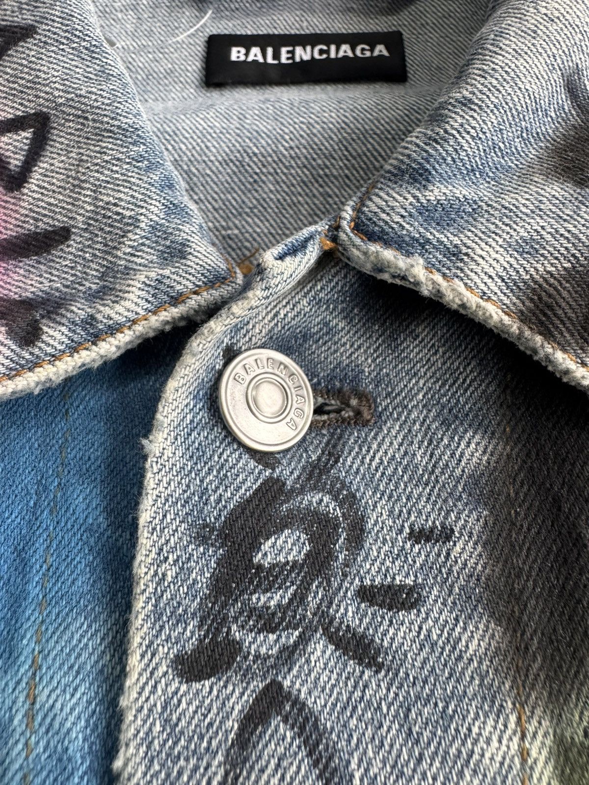 Balenciaga Balenciaga - Graffiti Denim Jacket Size US S / EU 44-46 / 1 - 7 Thumbnail