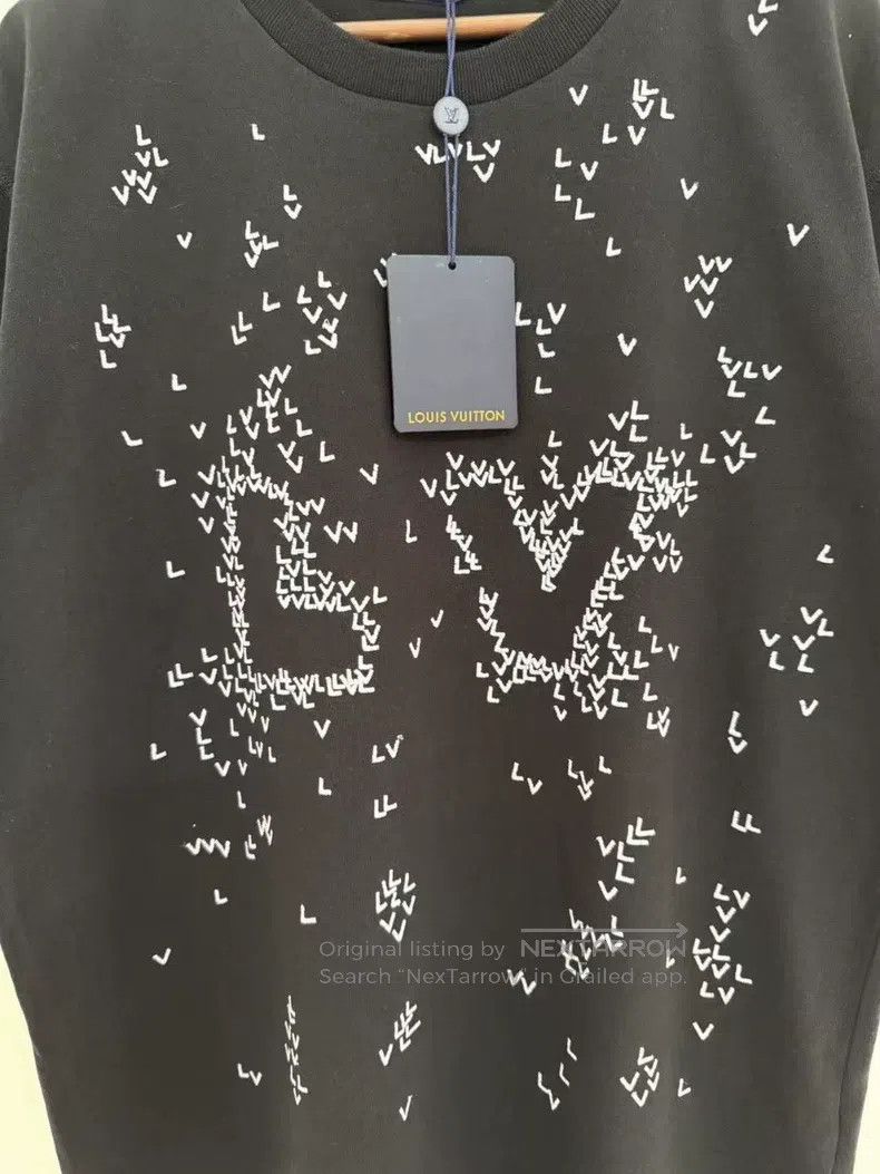 Louis Vuitton Louis Vuitton Black embroidered small plane logo short sle Size US XL / EU 56 / 4 - 2 Thumbnail