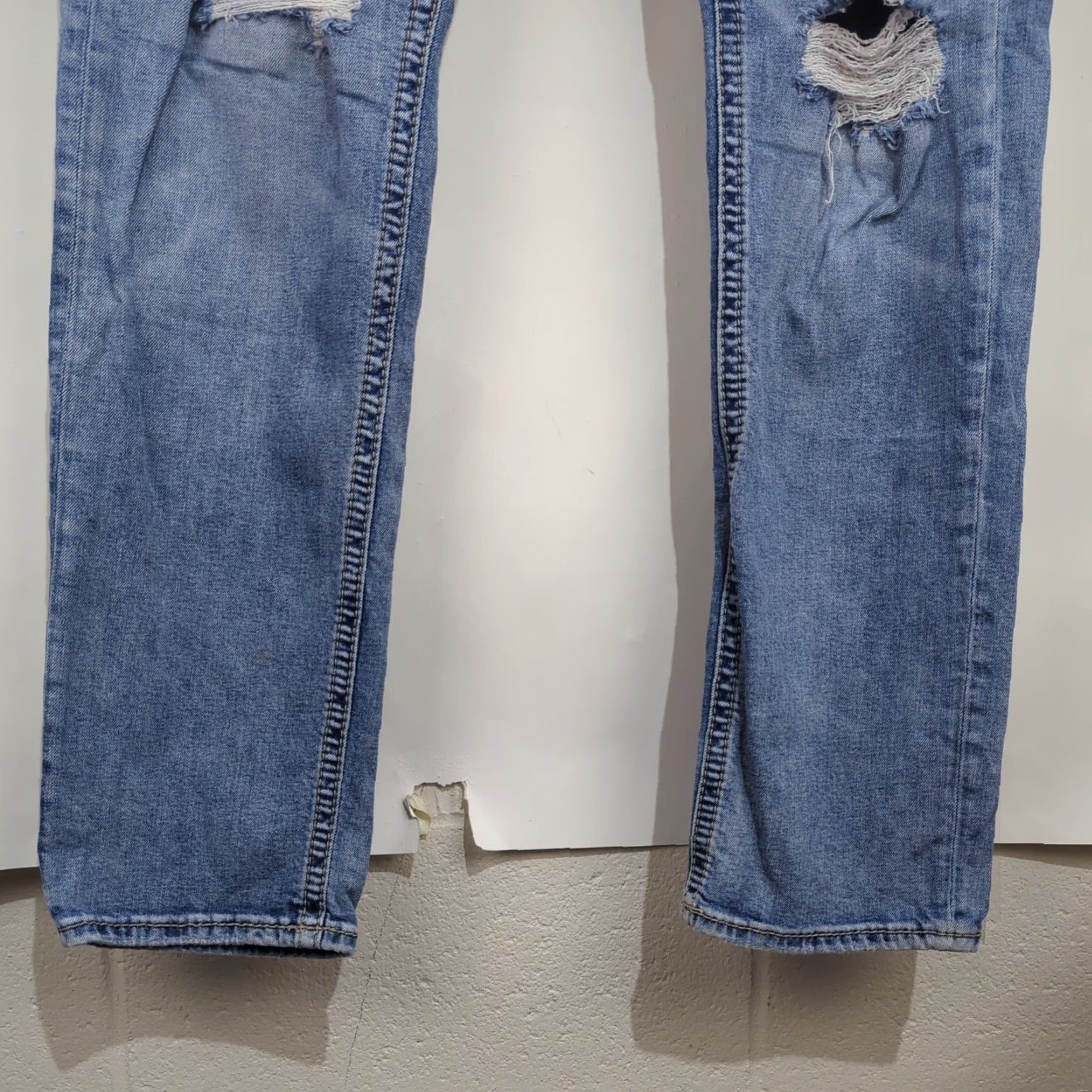 Silver Jeans Co. Silver Jeans Eddie Relaxed Straight Leg Mens 30x32 Distressed Medium Wash Jeans Size US 31 - 7 Thumbnail