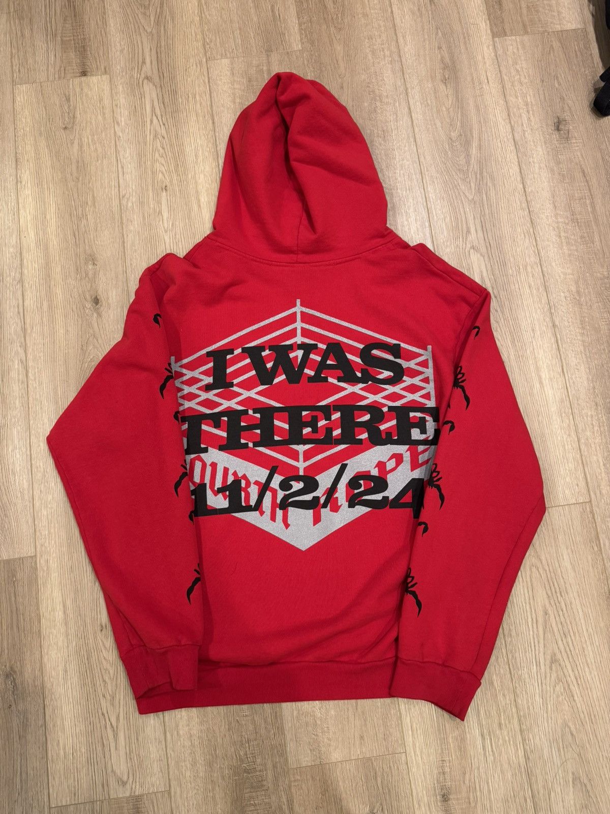Other Fourth Rope Heels Have Eyes Red Hoodie Size US XL / EU 56 / 4 - 6 Thumbnail