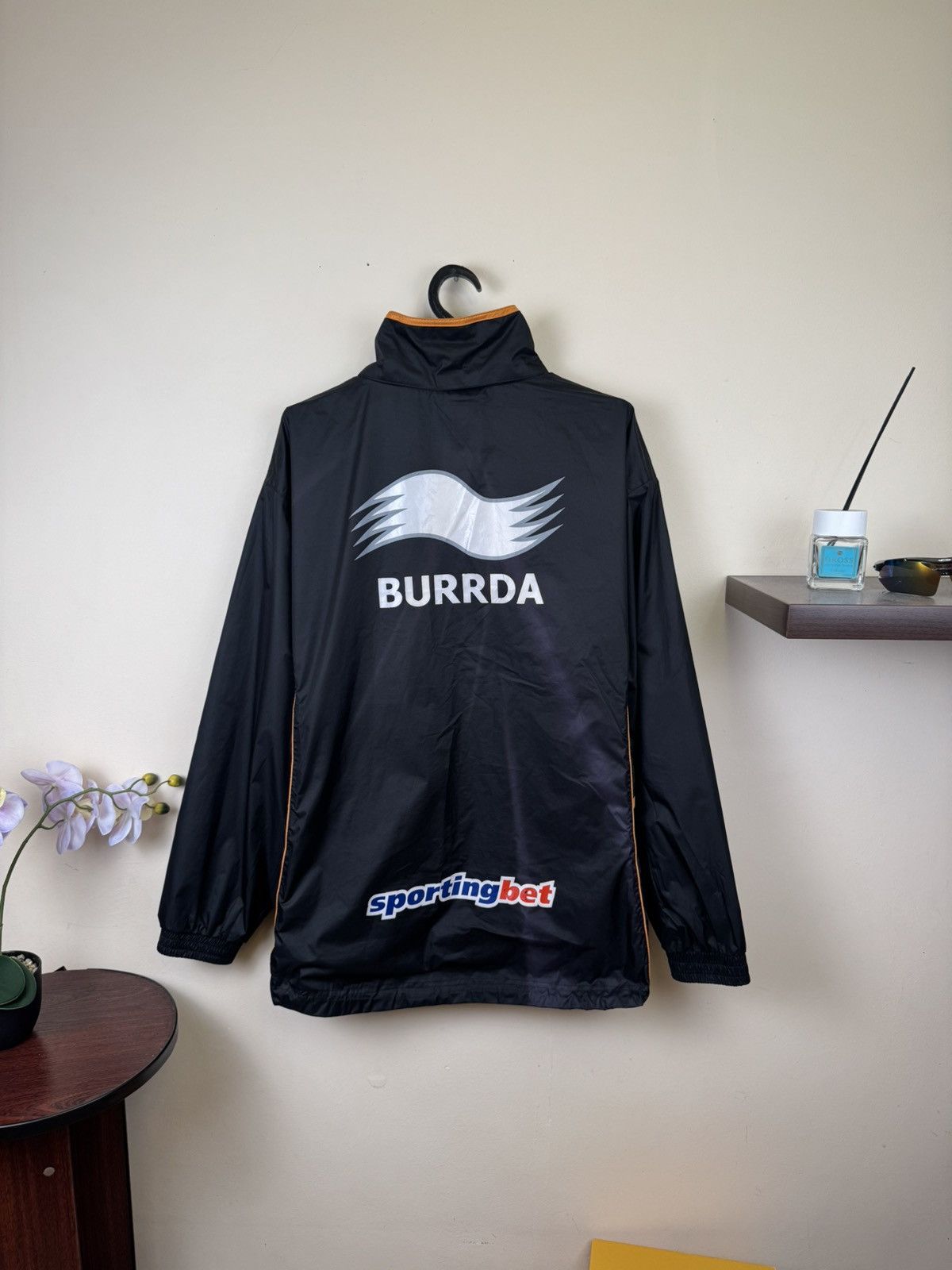Other WOLVERHAMPTON WOLVES 2011/2012 FOOTBALL JACKET BURRDA sz XL Size US XL / EU 56 / 4 - 2 Thumbnail