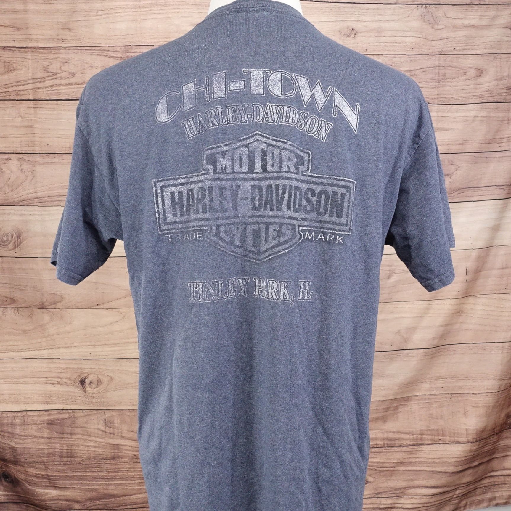 Harley Davidson VINTAGE Harley-Davidson Tshirt Blue Chi-Town Tinley Park IL - Adult Large - Crew Neck Cotton T-Shirt Mens/Unisex - 1980s-90s Style? Size US L / EU 52-54 / 3 - 3 Thumbnail