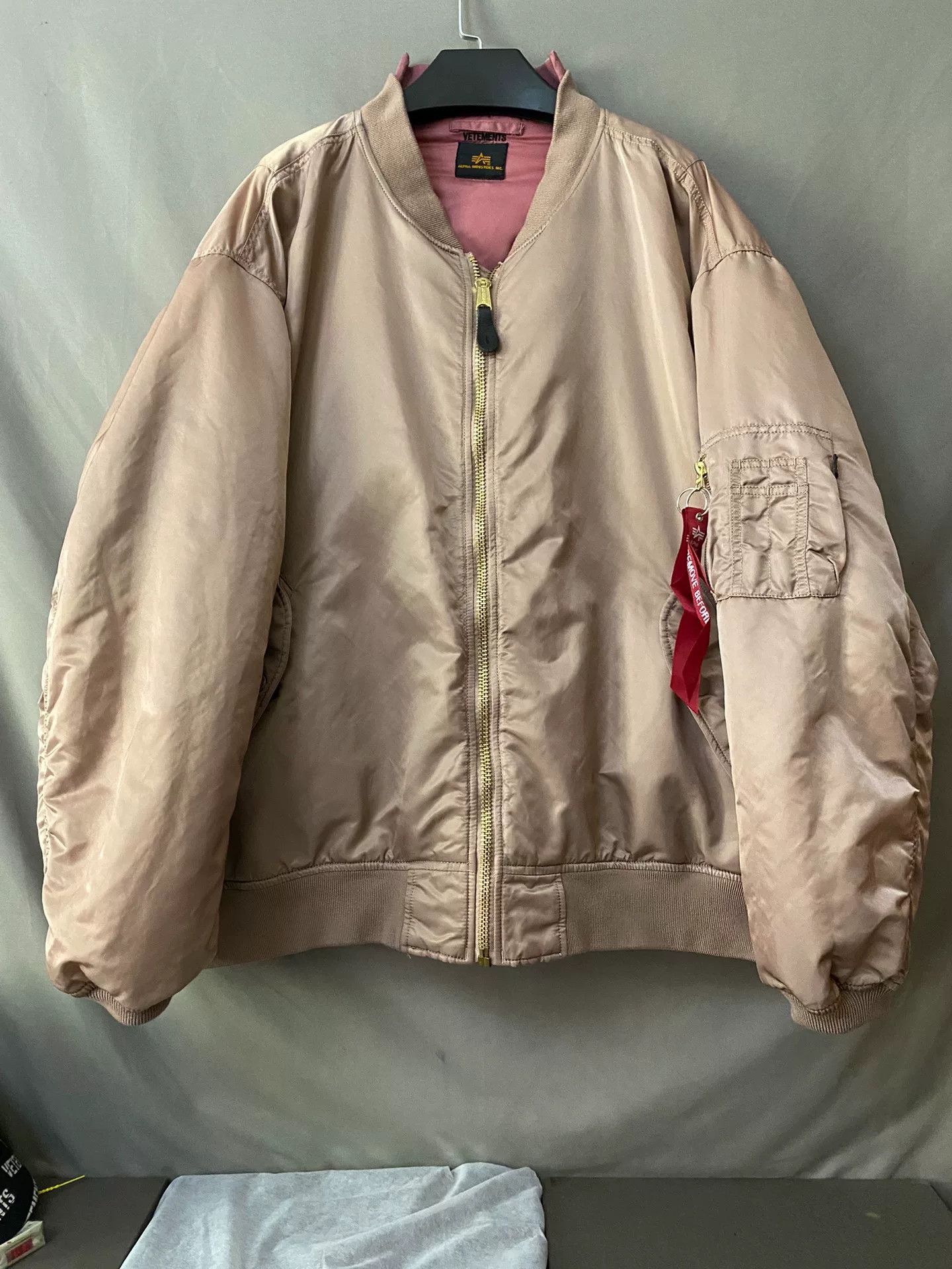 Alpha Industries × Vetements Vetements reversibel MA1 Bomber