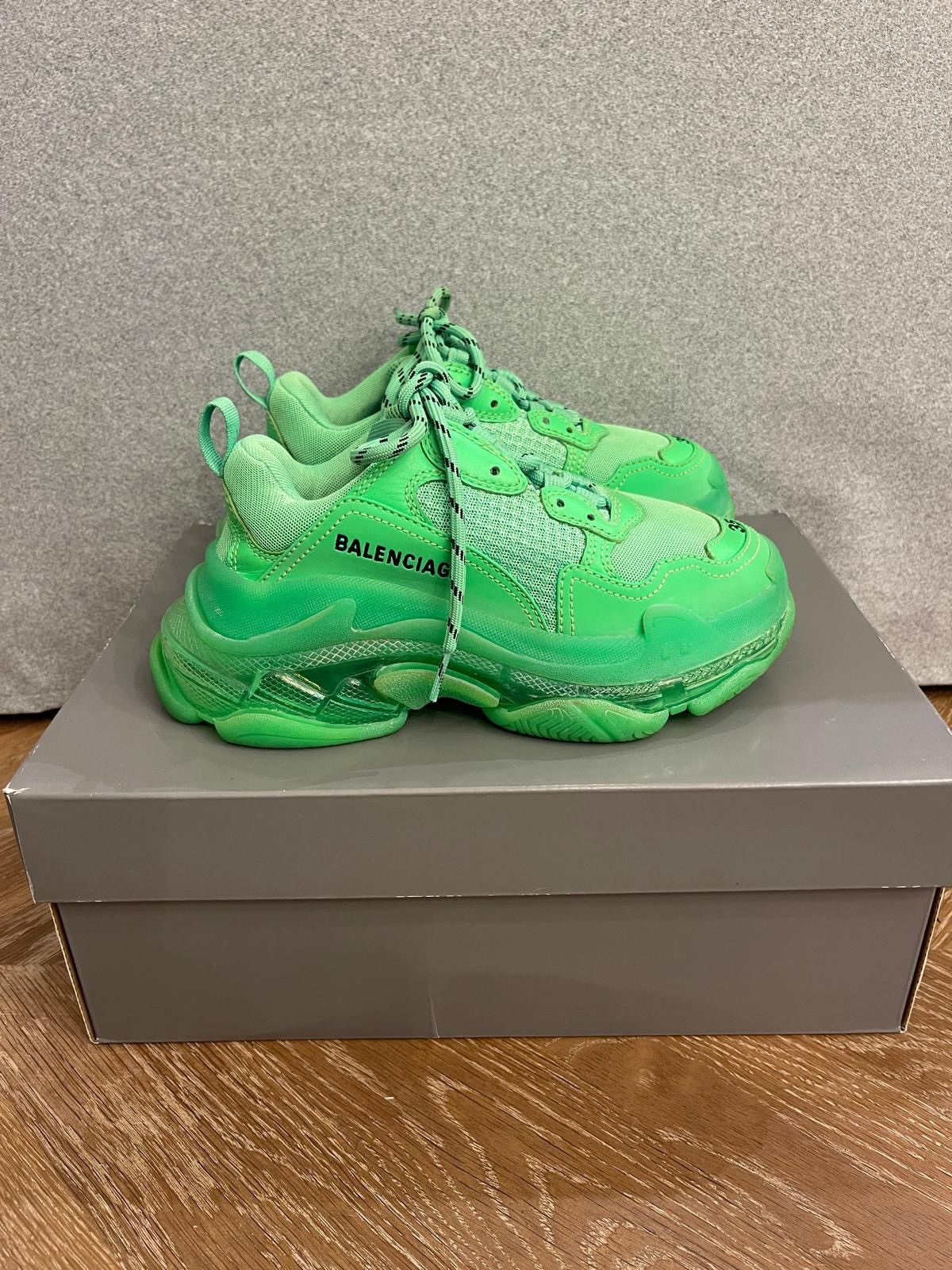 Balenciaga Balenciaga Triple S Sneakers Size US 4 / IT 34 - 1 Thumbnail