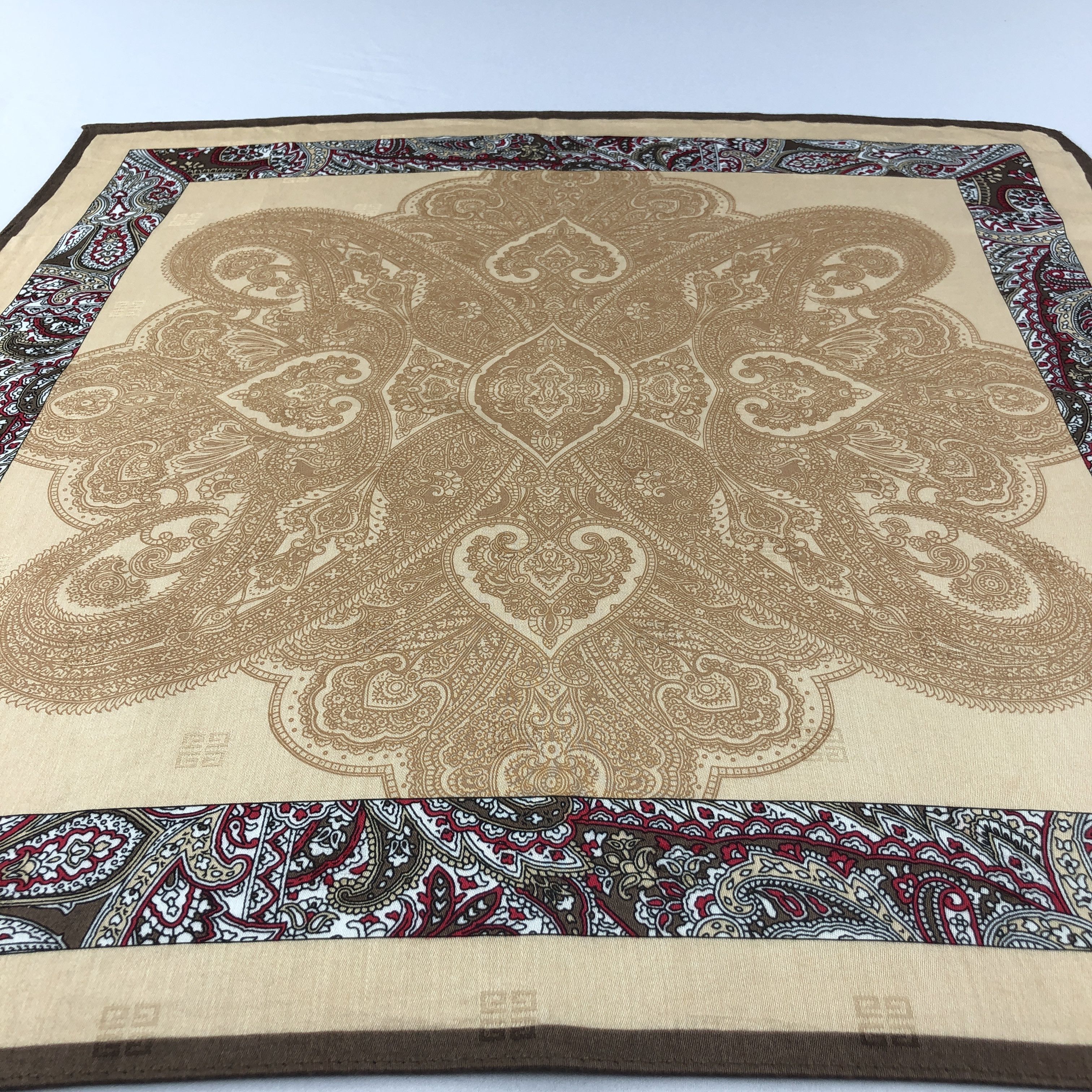Givenchy Givenchy Handkerchief Neckerchief Bandana H2859 Size ONE SIZE - 4 Thumbnail