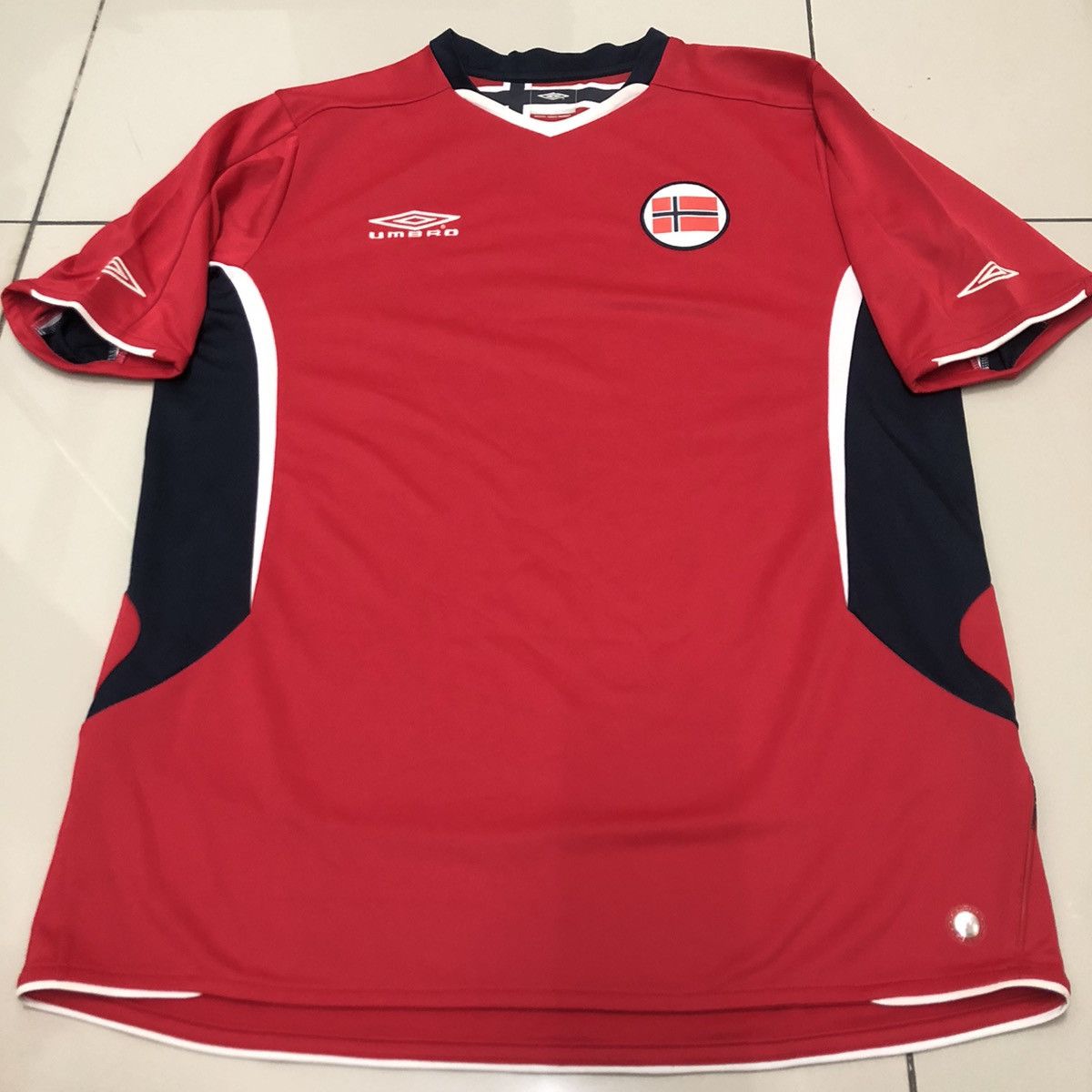 Umbro Norway 2000s umbro jersey Size US L / EU 52-54 / 3 - 1 Thumbnail