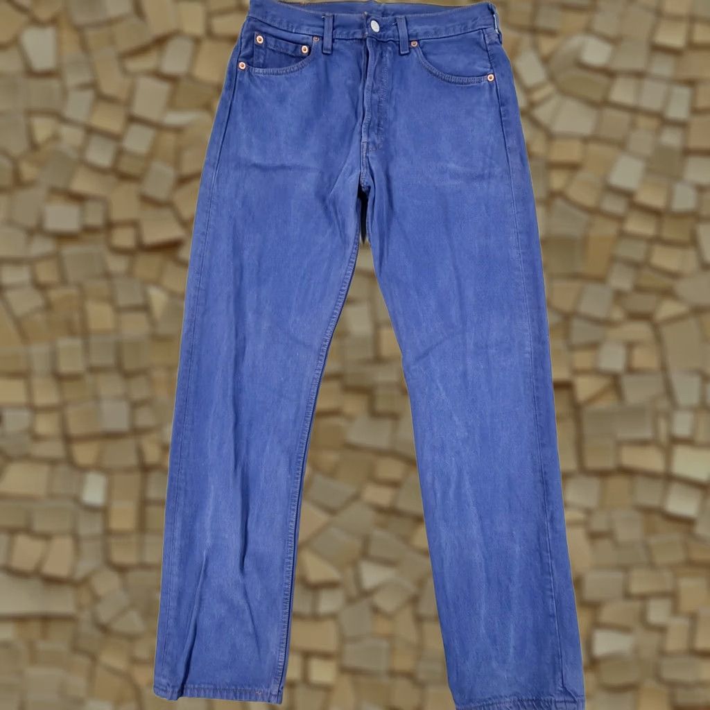 Levi's VINTAGE Levi's 501 Jeans Blue W32 L32 Made In UK 90s Straight Denim Women Size 24" / US 00 / IT 34 - 1 Thumbnail