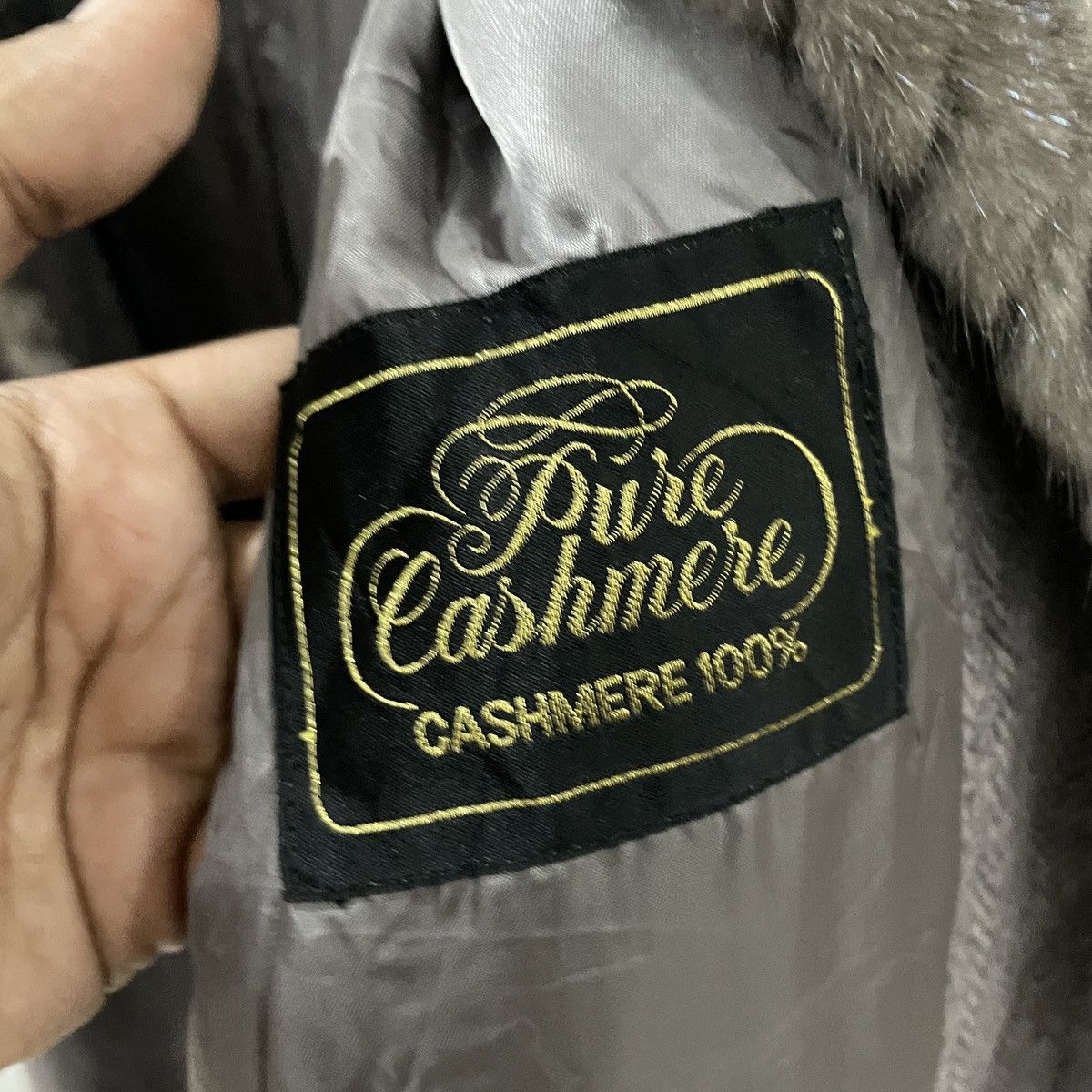 Japanese Brand Vintage Japanese Designer Fur Cashmere Trench Coat Size US M / EU 48-50 / 2 - 6 Thumbnail