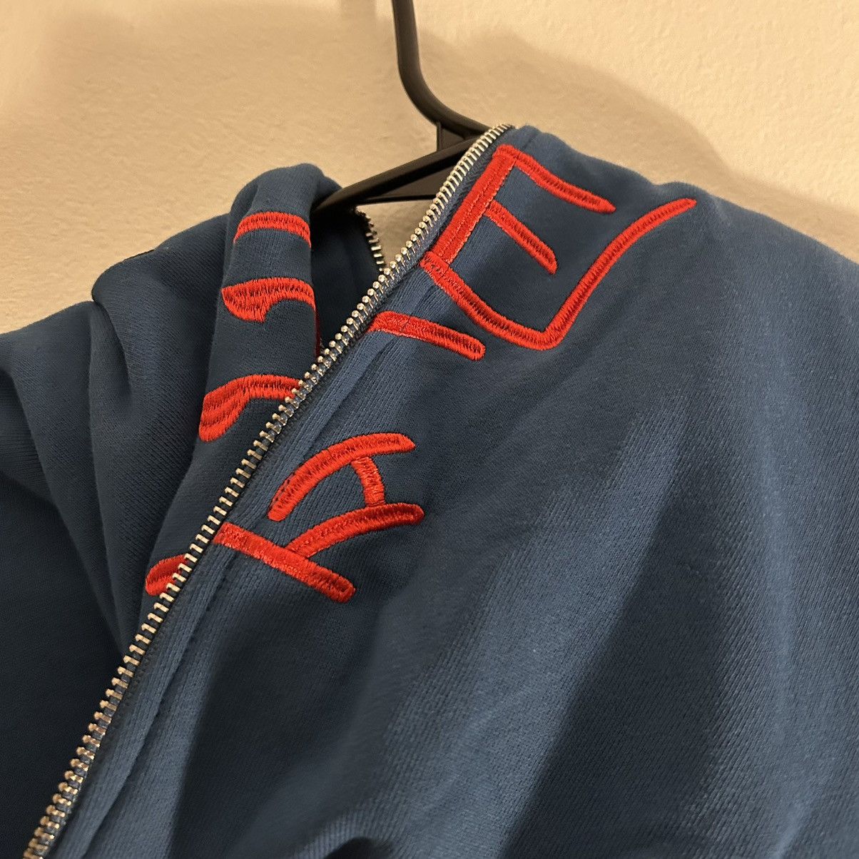 Anime Vees Clothing - SS Smile Shinra (Fire Force) Full Zip Up Size US L / EU 52-54 / 3 - 4 Thumbnail