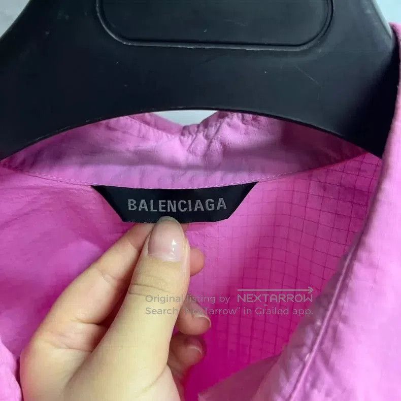 Balenciaga Balenciaga Pink Back Logo Long Sleeve Shirt. Size US XS / EU 42 / 0 - 3 Thumbnail