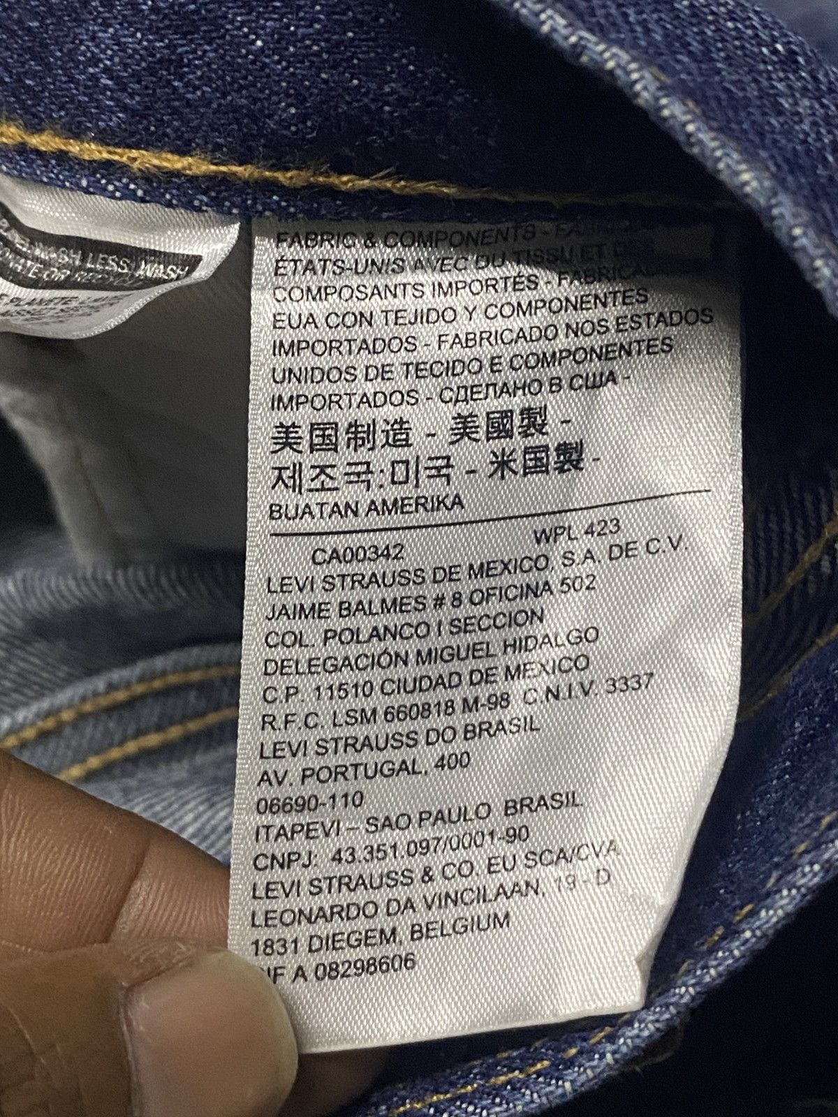 Levi's Vintage Levis Big E Y2K USA Blue Wash Distressed Jeans Size US 31 - 19 Thumbnail
