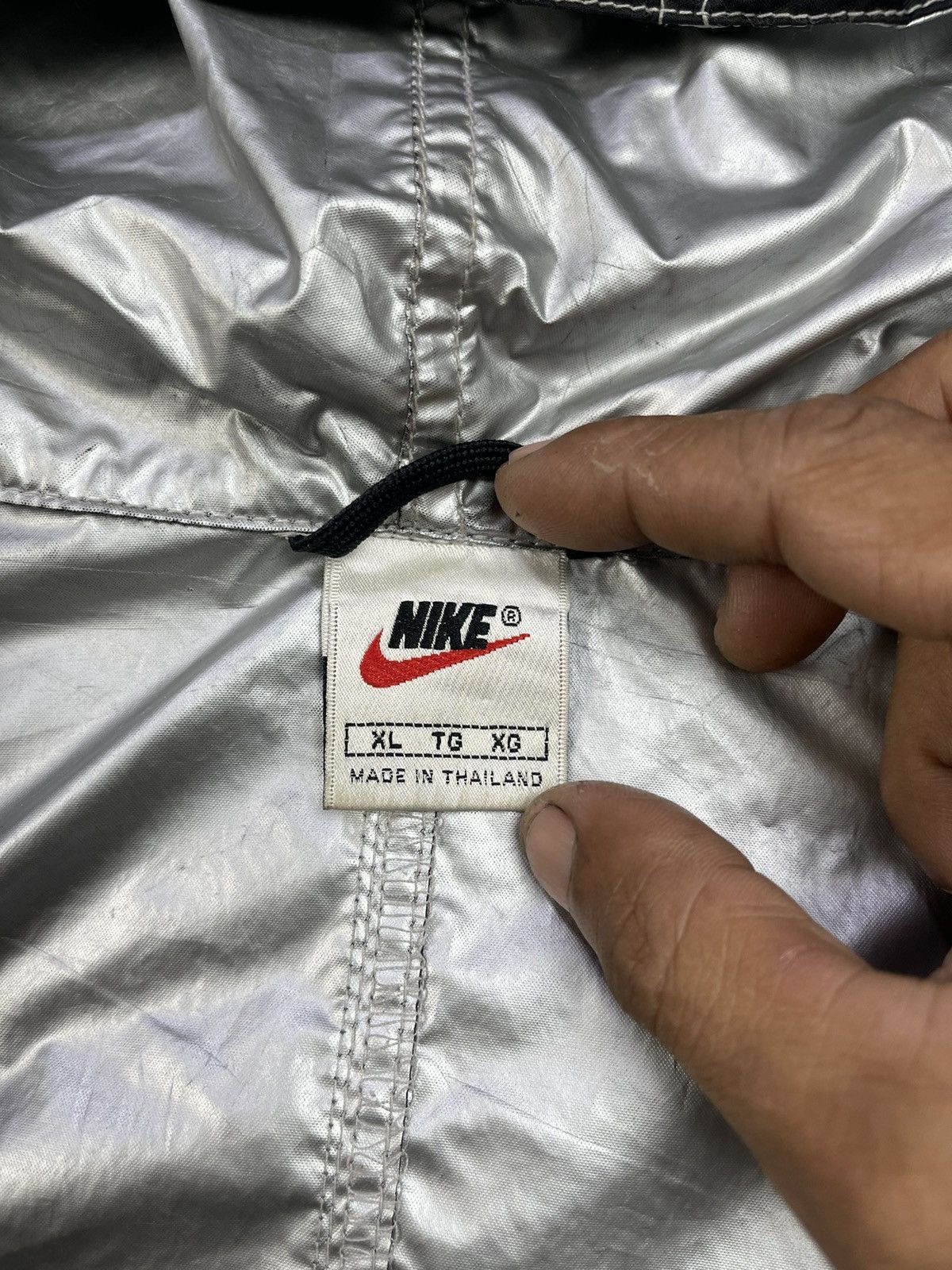 Nike Vintage 90s Nike Swoosh Anorak Back Hit Windbreaker Size US XL / EU 56 / 4 - 14 Thumbnail
