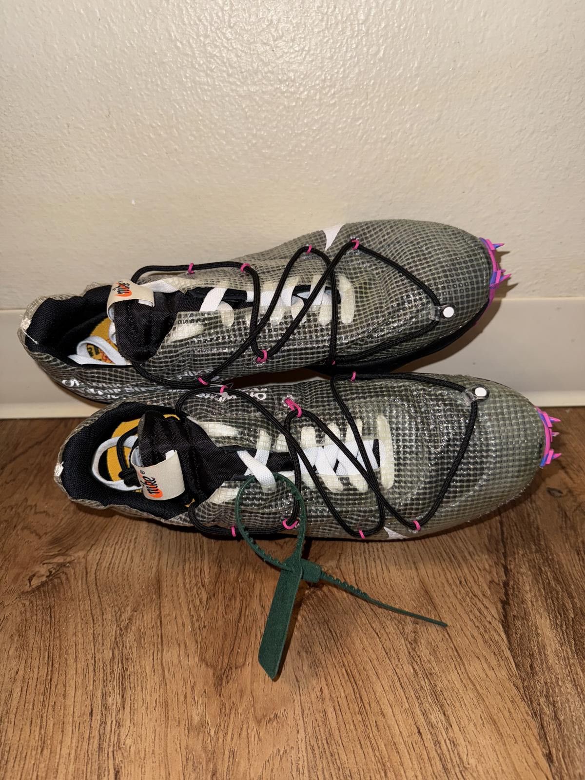 Nike Nike Vapor Street Off-White Laser Fuschia (Women’s) Size US 11.5 / IT 41.5 - 8 Thumbnail