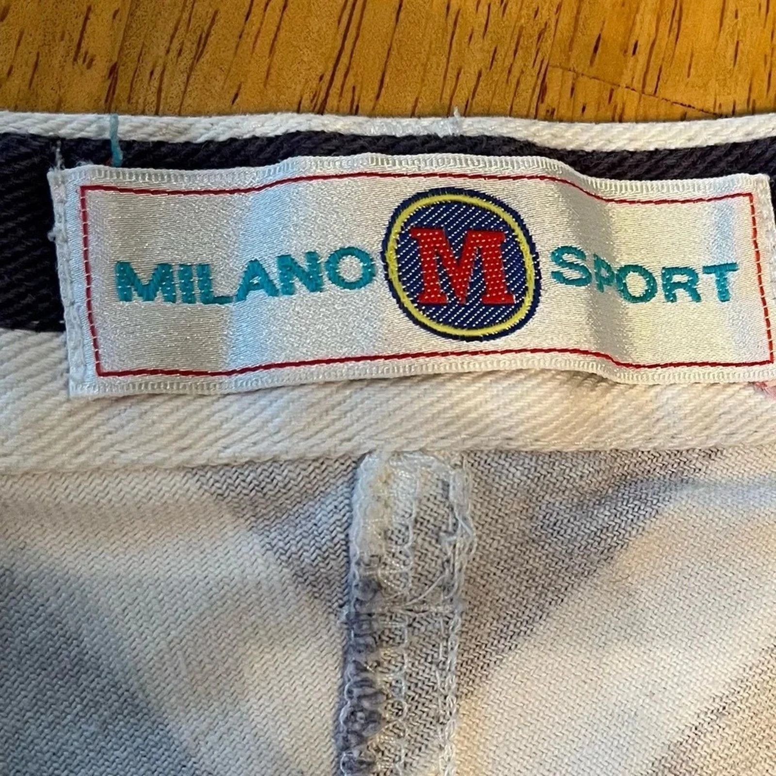 The Unbranded Brand Milano blue and white striped shorts, size 16 Size 38" / US 16 / IT 52 - 3 Thumbnail