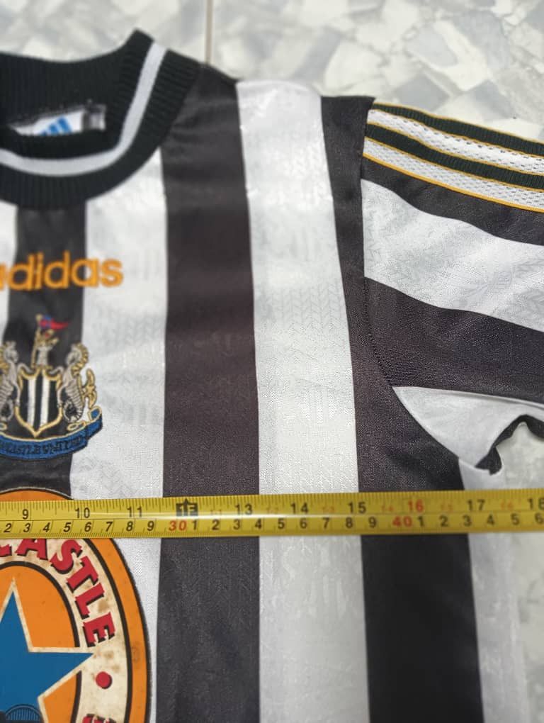 Vintage Vintage Newcastle United jersey 90s Size US XS / EU 42 / 0 - 6 Thumbnail