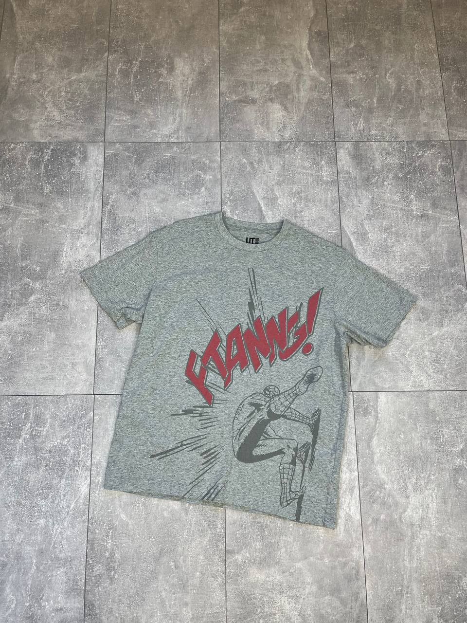 Uniqlo Men’s Uniqlo x marvel grey tee Size US S / EU 44-46 / 1 - 1 Thumbnail