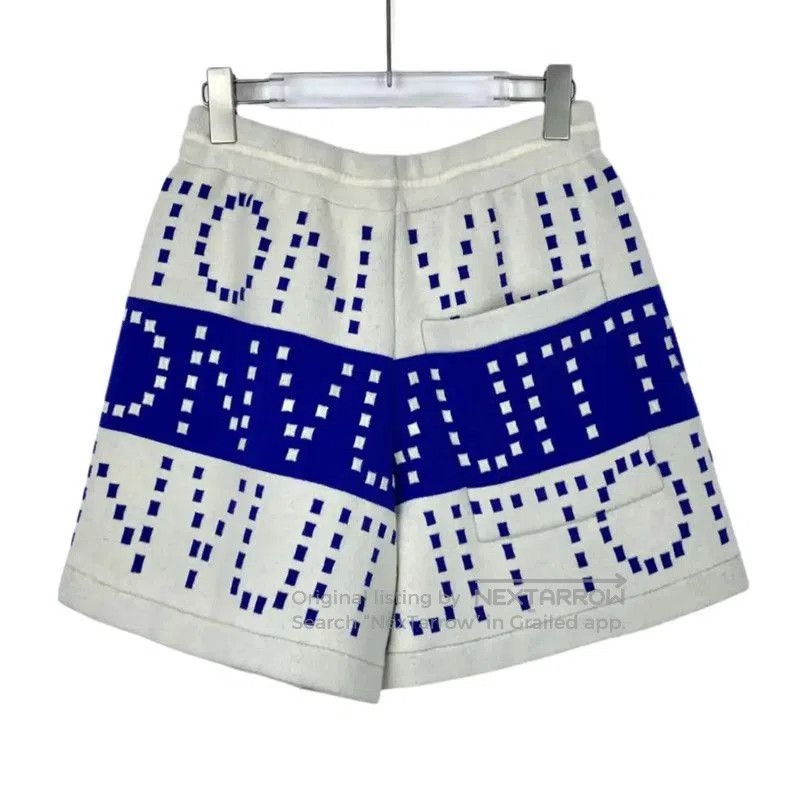 Louis Vuitton Louis Vuitton Color. Size 23" - 2 Thumbnail