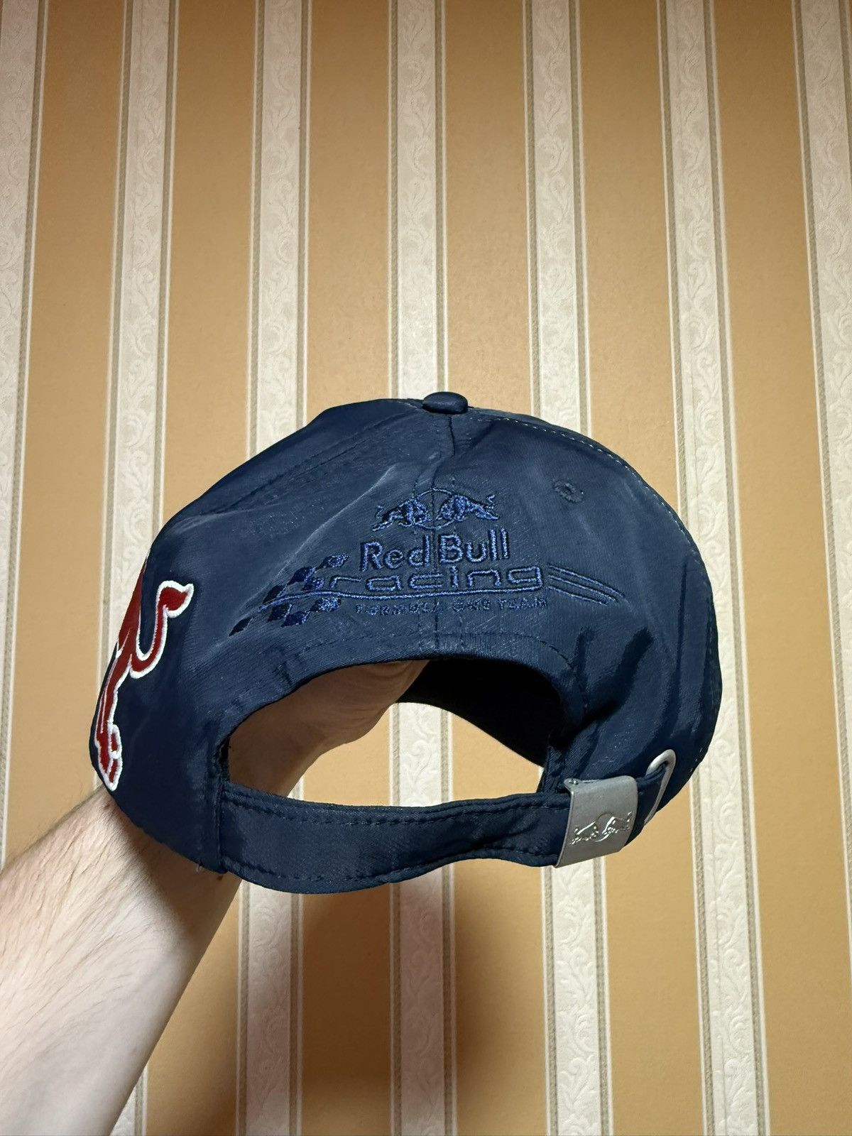Red Bull Sebastian Vettel Red Bull Racing Cap 2010 World Champion Size ONE SIZE - 4 Thumbnail