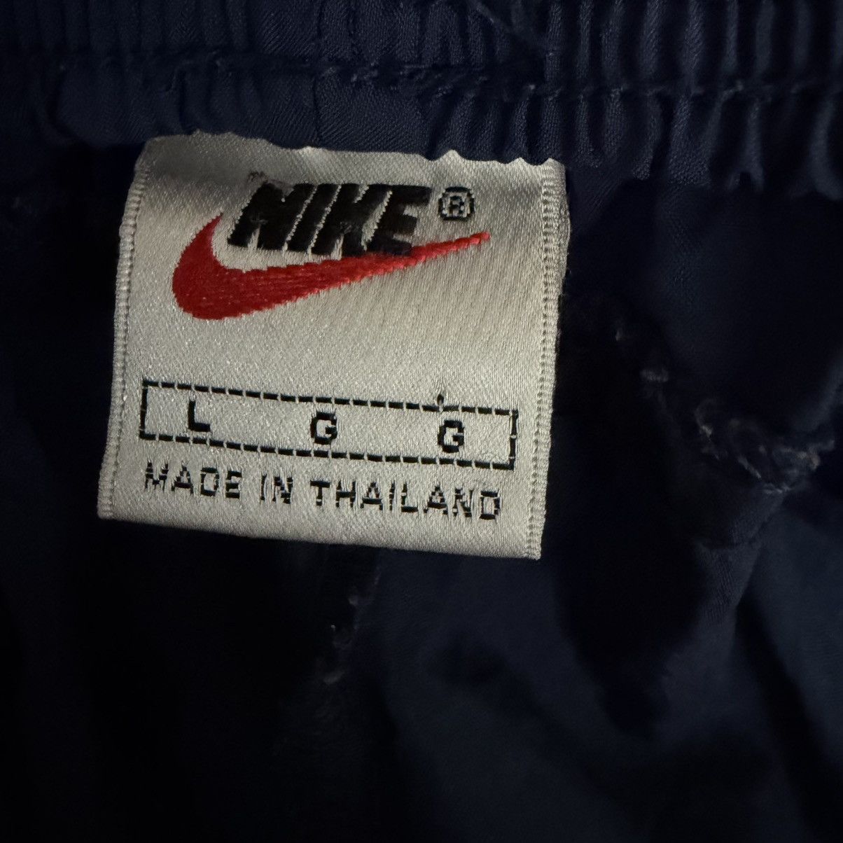 Nike VTG 90s Nike Navy Blue Nylon Windbreaker Joggers Zip Ankle Size US 32 / EU 48 - 4 Thumbnail