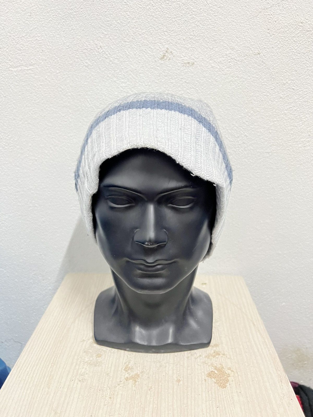Quiksilver Vintage Quiksilver Beanie Hat Size ONE SIZE - 2 Thumbnail