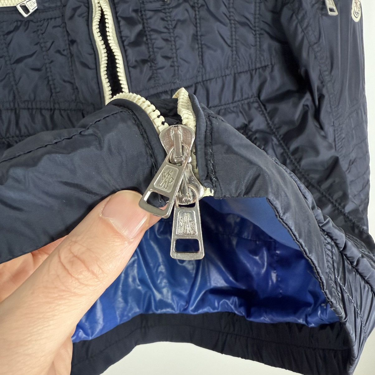 Moncler Moncler Thym Men’s Nylon Windbreaker Jacket Size 2 (S) Navy Size US S / EU 44-46 / 1 - 5 Thumbnail