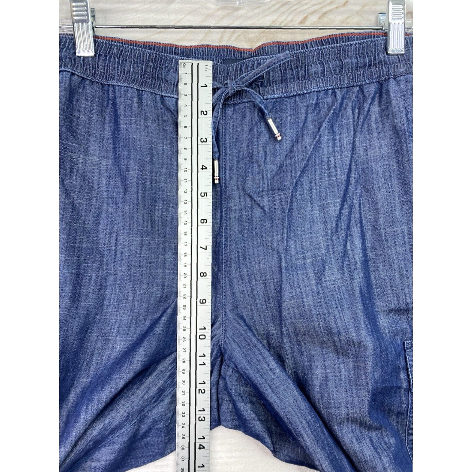Tommy Hilfiger Tommy Hilfiger Womens Cargo Pants M Dark Wash Chambray Denim Jogger Drawstring Size 32" / US 10 / IT 46 - 3 Thumbnail