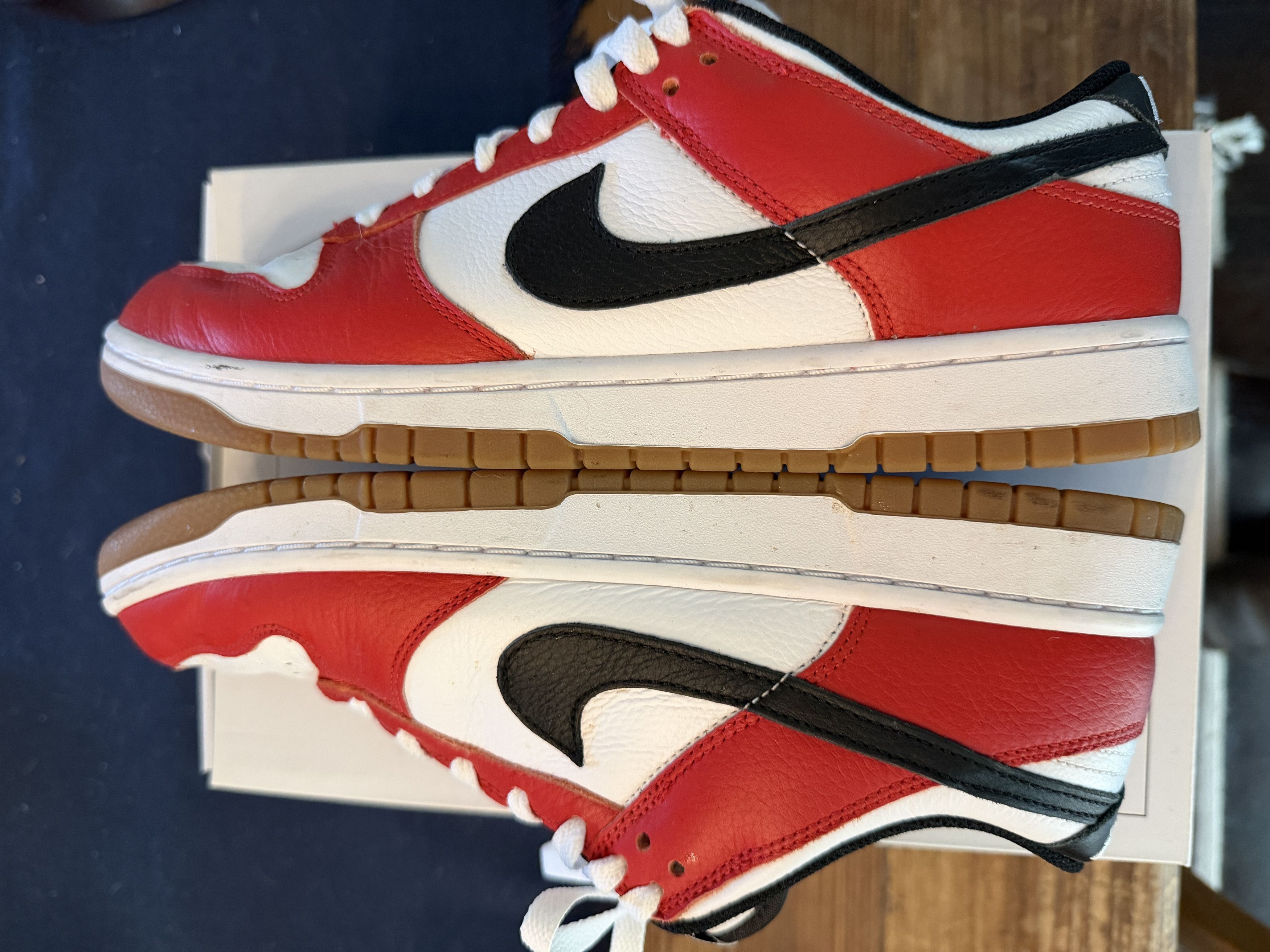 Nike Dunk Low Chicago w/ Gum Sole - AJ1 Jordan BRED Size US 9.5 / EU 42-43 - 3 Thumbnail
