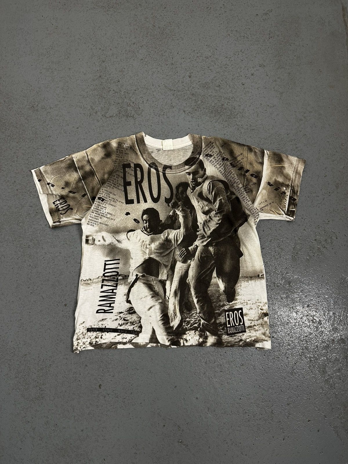 Band Tees Vintage 90s Eros Ramazzotti Overprinted T-Shirt Size US XXL / EU 58 / 5 - 1 Thumbnail