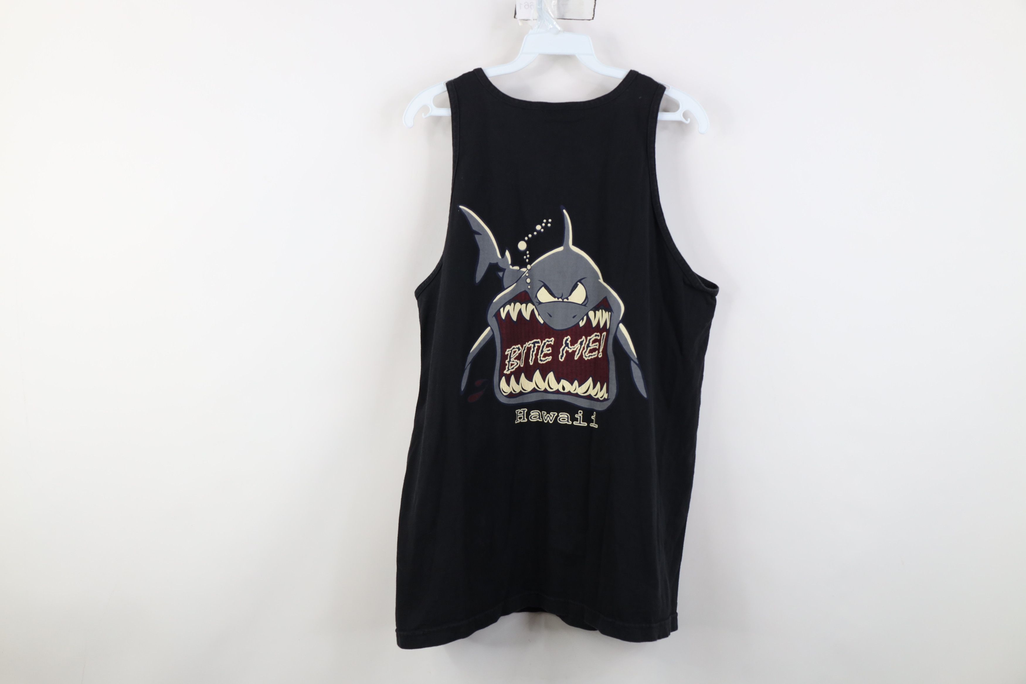 Vintage Vintage 90s Streetwear Shark Bite Me Hawaii Tank Top T-Shirt Size US L / EU 52-54 / 3 - 12 Thumbnail