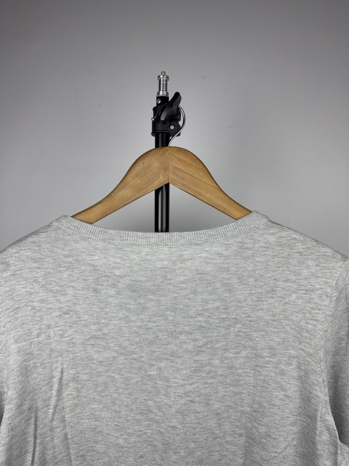Hugo Boss Luxury 00s Hugo Boss Grey Longsleeve Minimalist Top Size S / US 4 / IT 40 - 10 Thumbnail