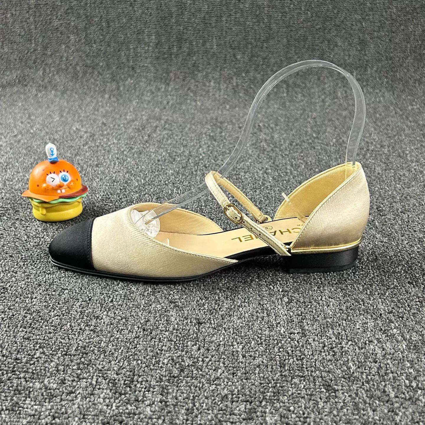 Chanel Chanel Beige Low-Heel Pumps 35.5 Size US 5 / IT 35 - 3 Thumbnail