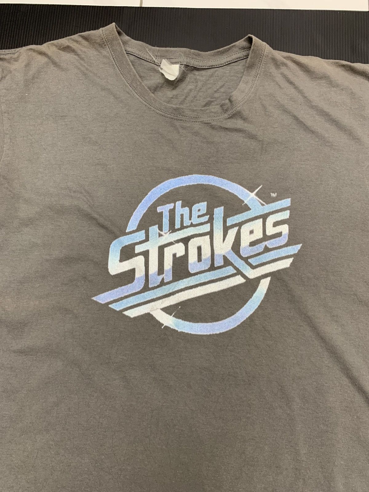 Band Tees Vintage The Strokes Thrashed Faded Oversized Indie Tshirt Size US L / EU 52-54 / 3 - 3 Thumbnail