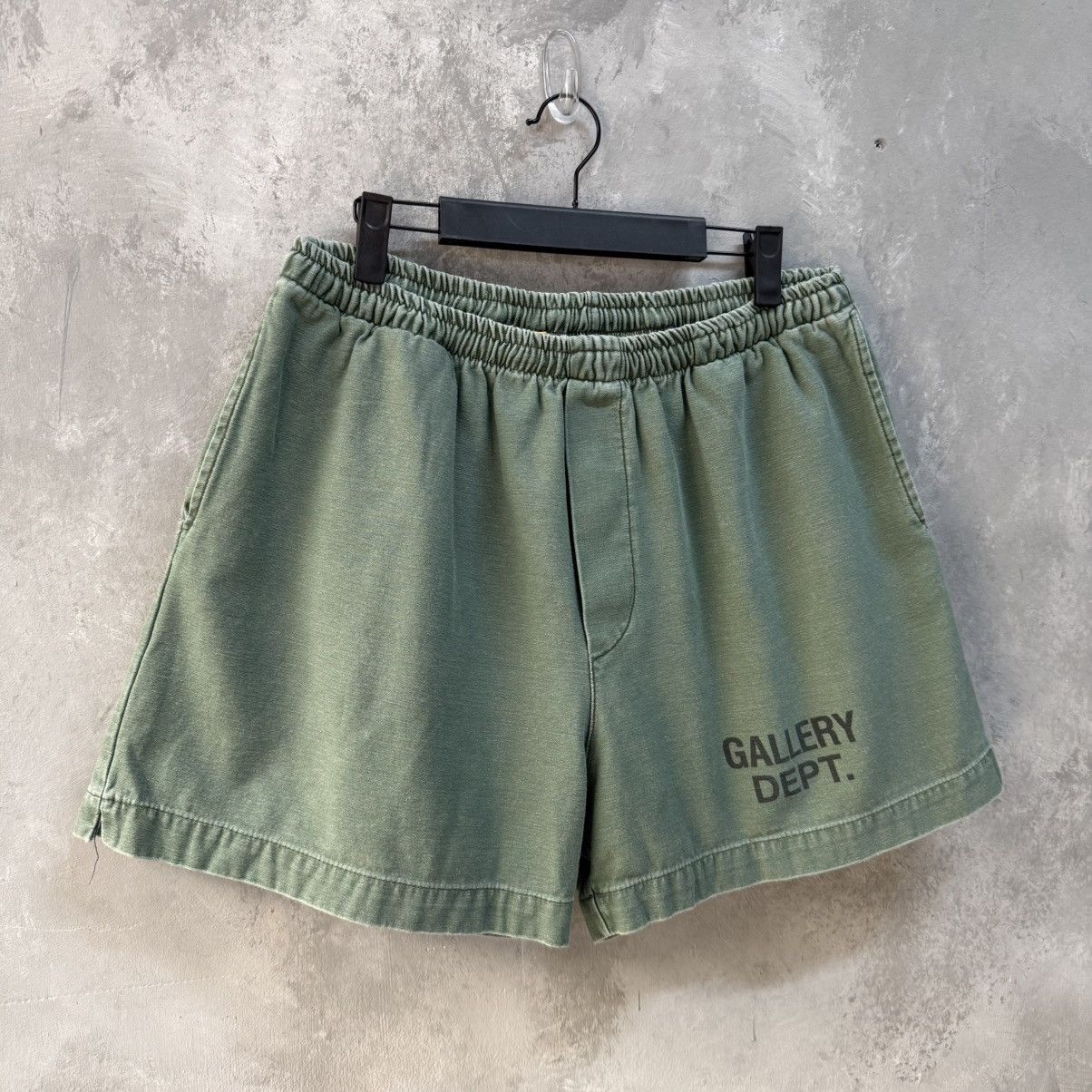 Gallery Dept. Gallery Dept. Zuma OG version Logo Shorts Size US 34 / EU 50 - 1 Thumbnail