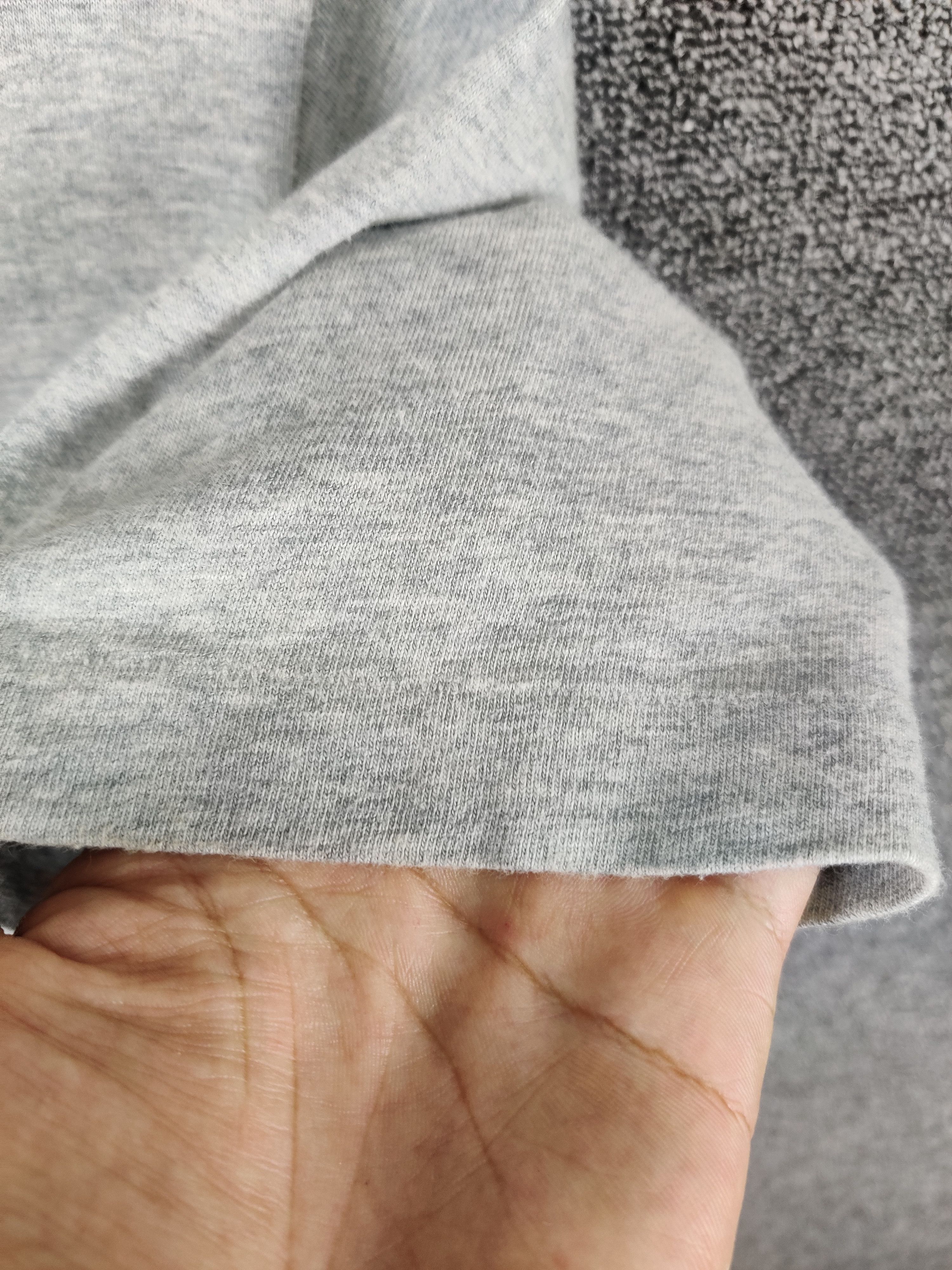 Kaws × Uniqlo Vintage Uniqlo x Kaws Tee Tshirt Size US M / EU 48-50 / 2 - 8 Thumbnail
