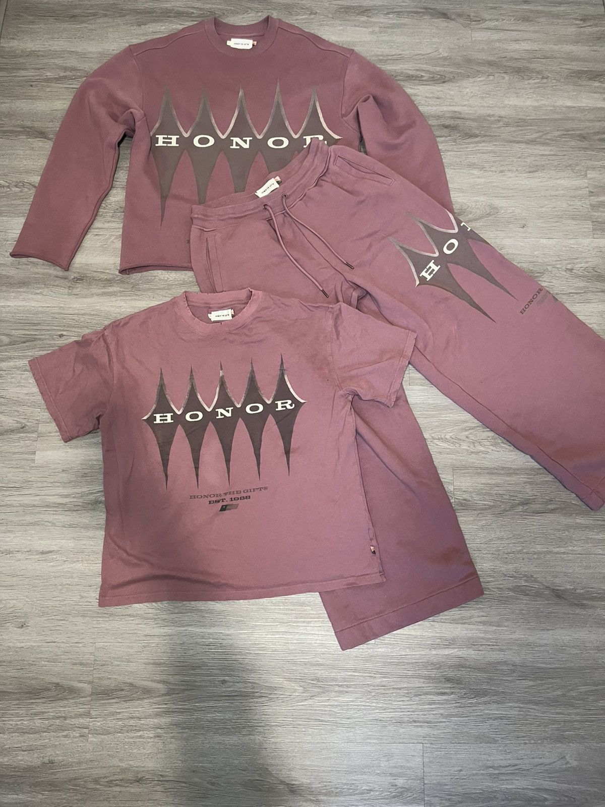 Honor the Gift Diamonds T-Shirt - Mauve Size US M / EU 48-50 / 2 - 8 Thumbnail