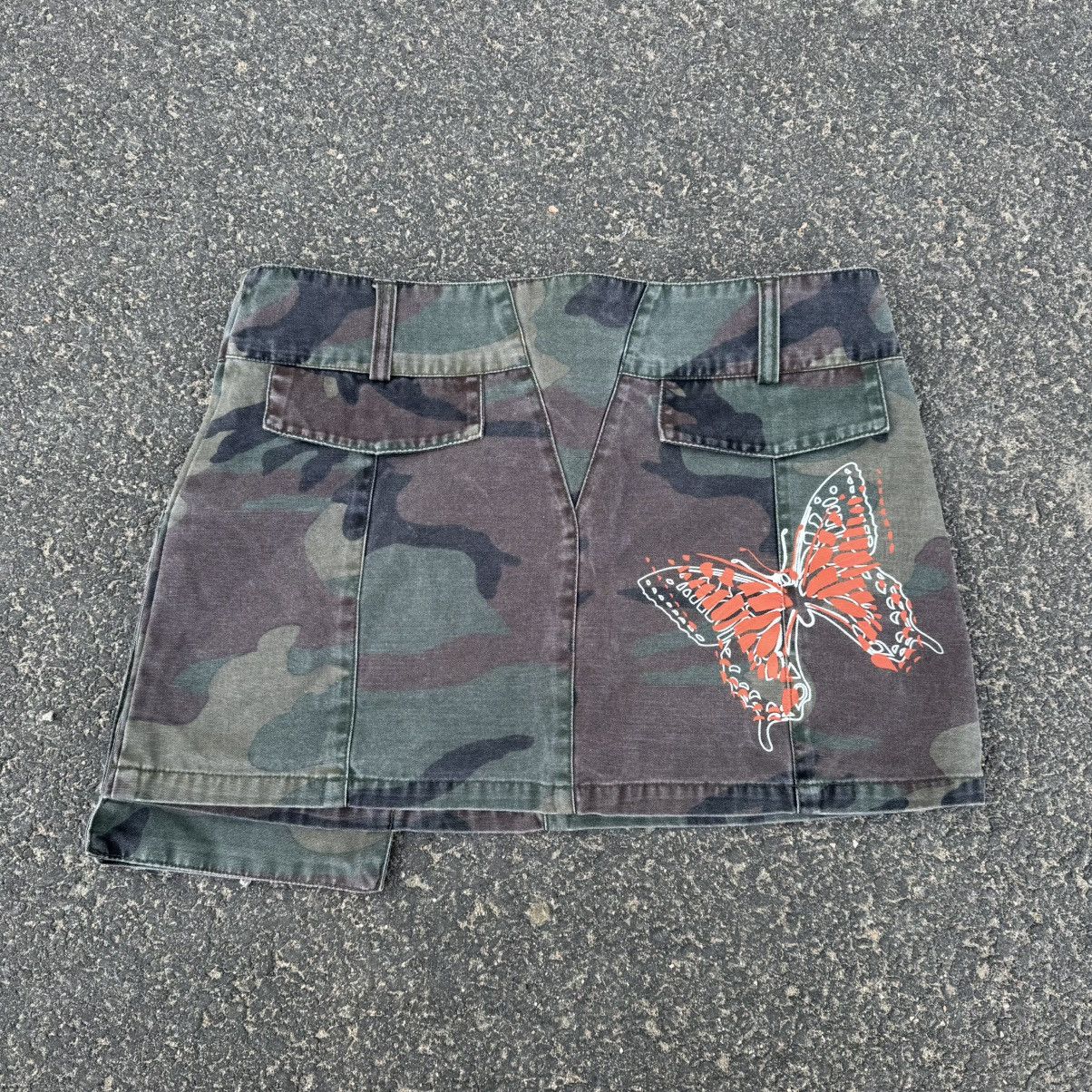 Billabong Billabong Belt Skirt y2k camo mini fisbone affliction jnco Size 26" / US 2 / IT 38 - 1 Thumbnail