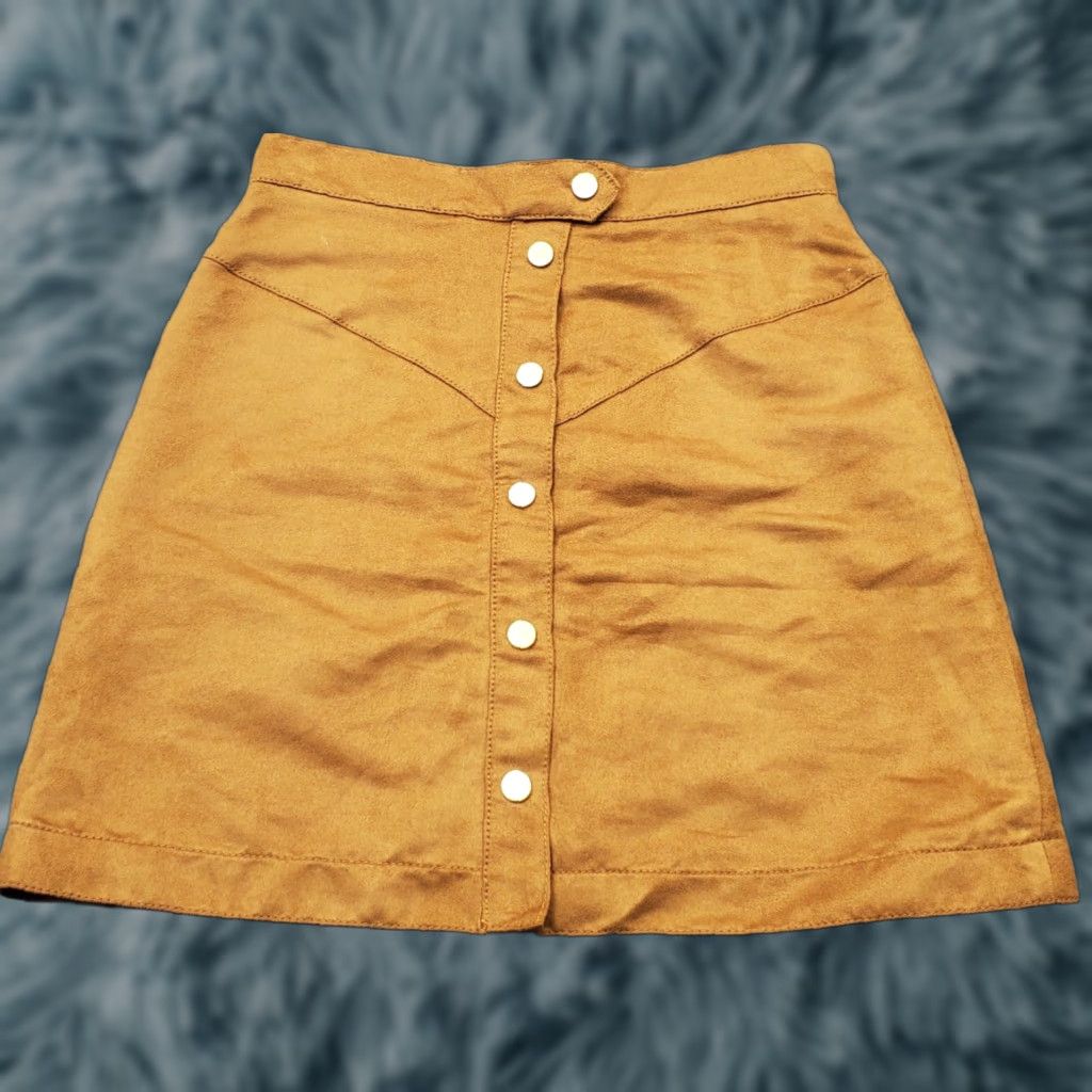 H&M H&M Womens Size 6 Brown Faux Suede Leather A-Line Mini Skirt Classic Snap Front Shirt? Size 28" / US 6 / IT 42 - 1 Thumbnail