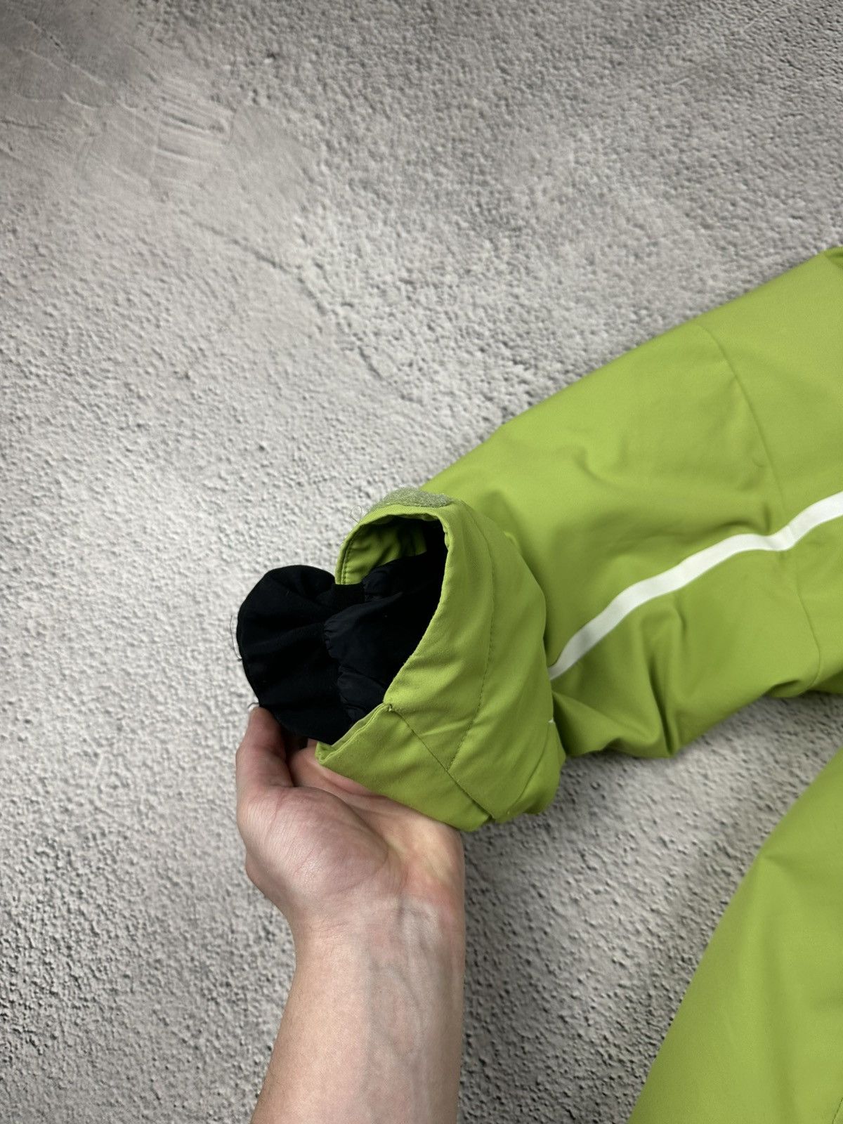 KJUS Kjus Ski Jacket Storm Hood Rain Coat Outdoor Gorpcore Style Size US L / EU 52-54 / 3 - 22 Thumbnail