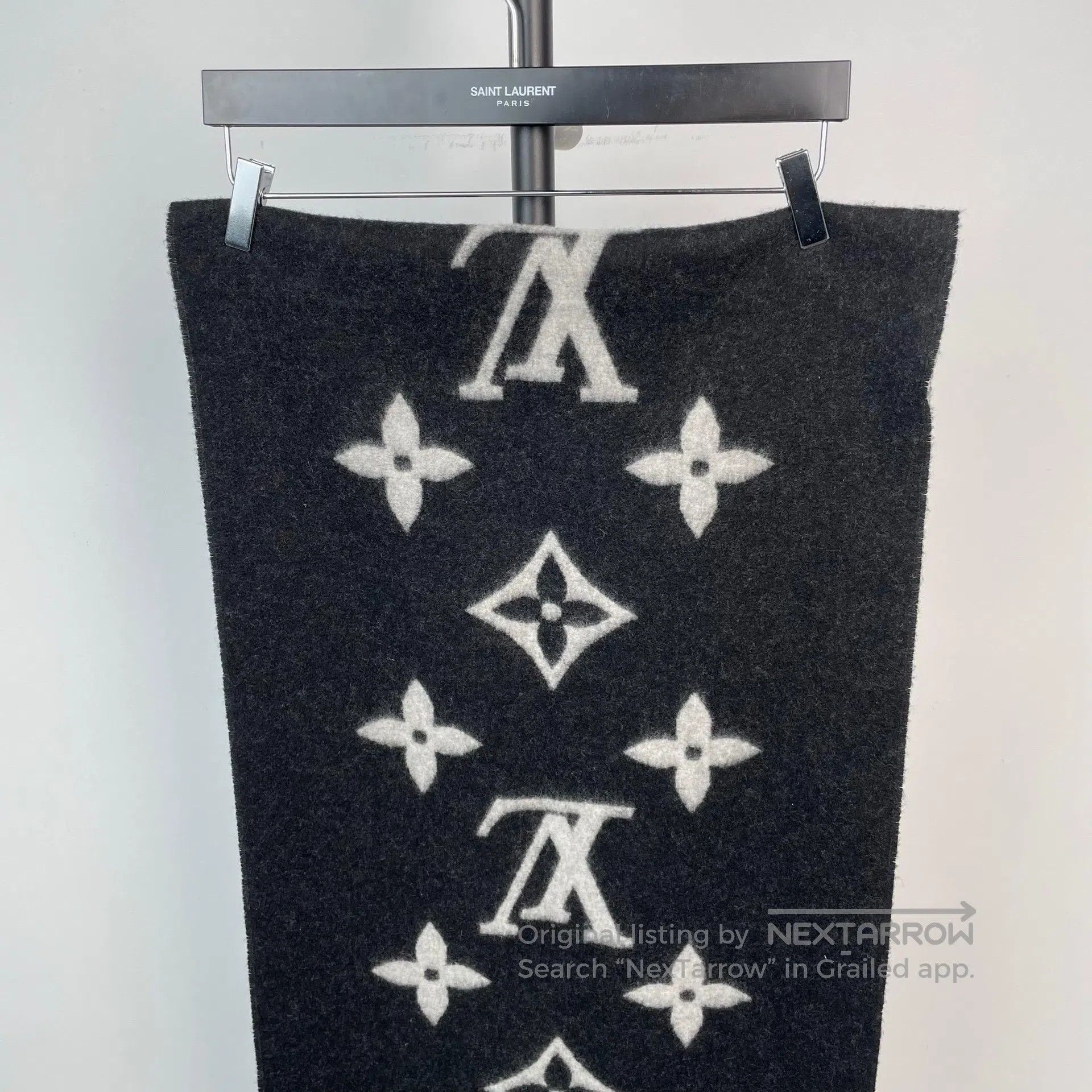 Louis Vuitton Louis Vuitton Black and gray printed cashmere double-sided Size ONE SIZE - 3 Thumbnail