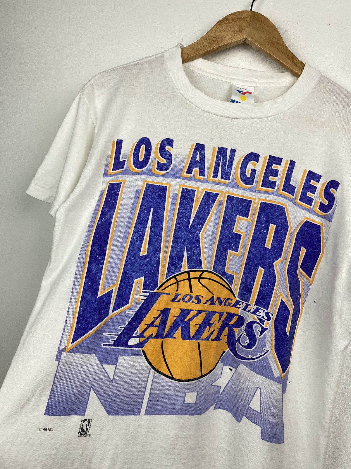 NBA × Vintage Vintage 90s Lakers T-shirt Size US M / EU 48-50 / 2 - 2 Thumbnail