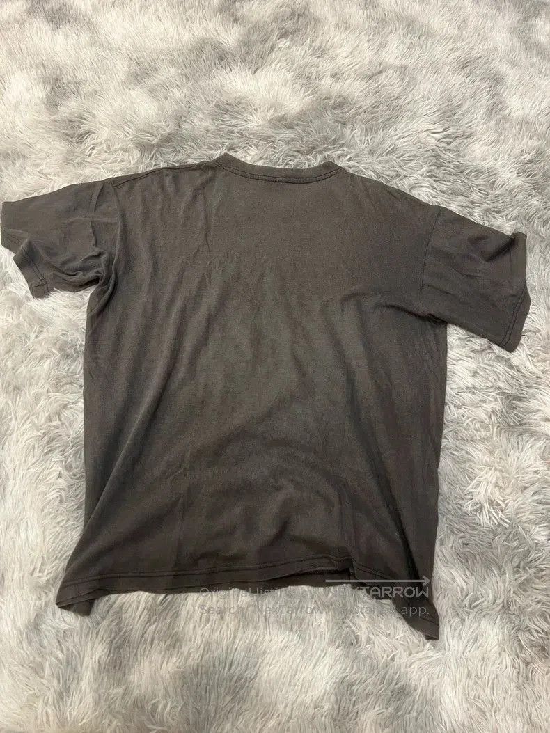 Vintage Nirvana Nevermind Graphic Tee.