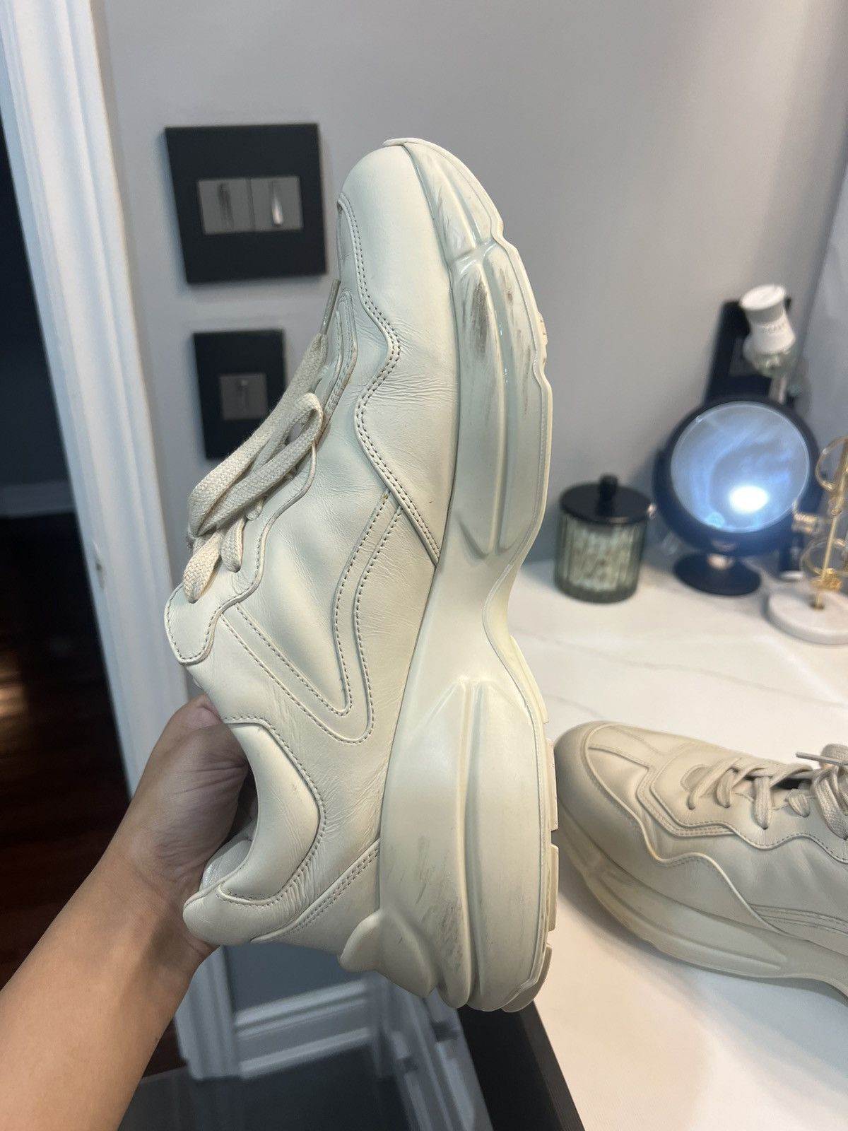 Gucci MEN'S RHYTON TRAINER WITH GUCCI LOGO Size US 10 / EU 43 - 10 Thumbnail
