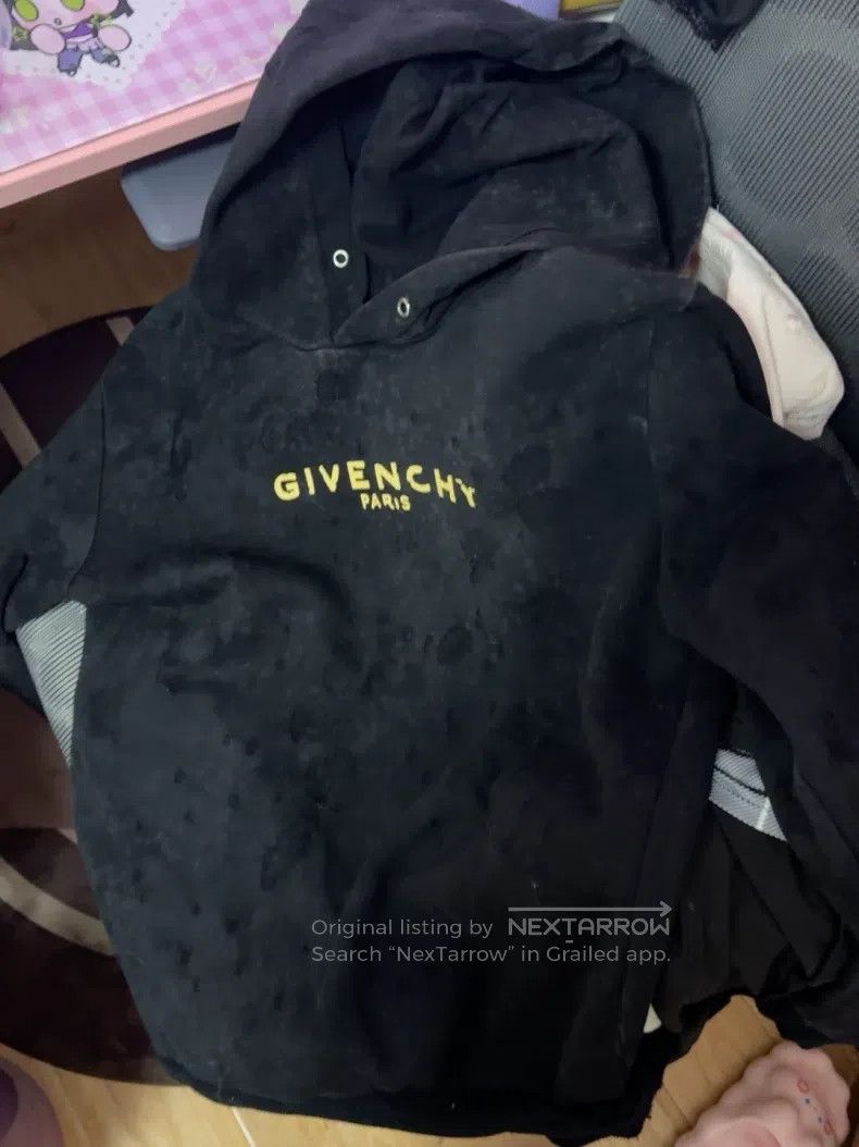 Givenchy Givenchy Distressed hoodie, size L Size US L / EU 52-54 / 3 - 1 Thumbnail