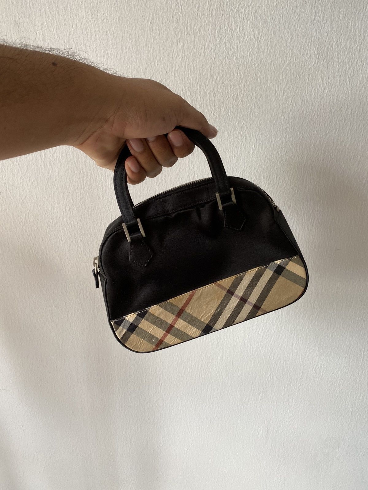 Burberry Vintage Burberry Mini Bag Size ONE SIZE - 4 Thumbnail
