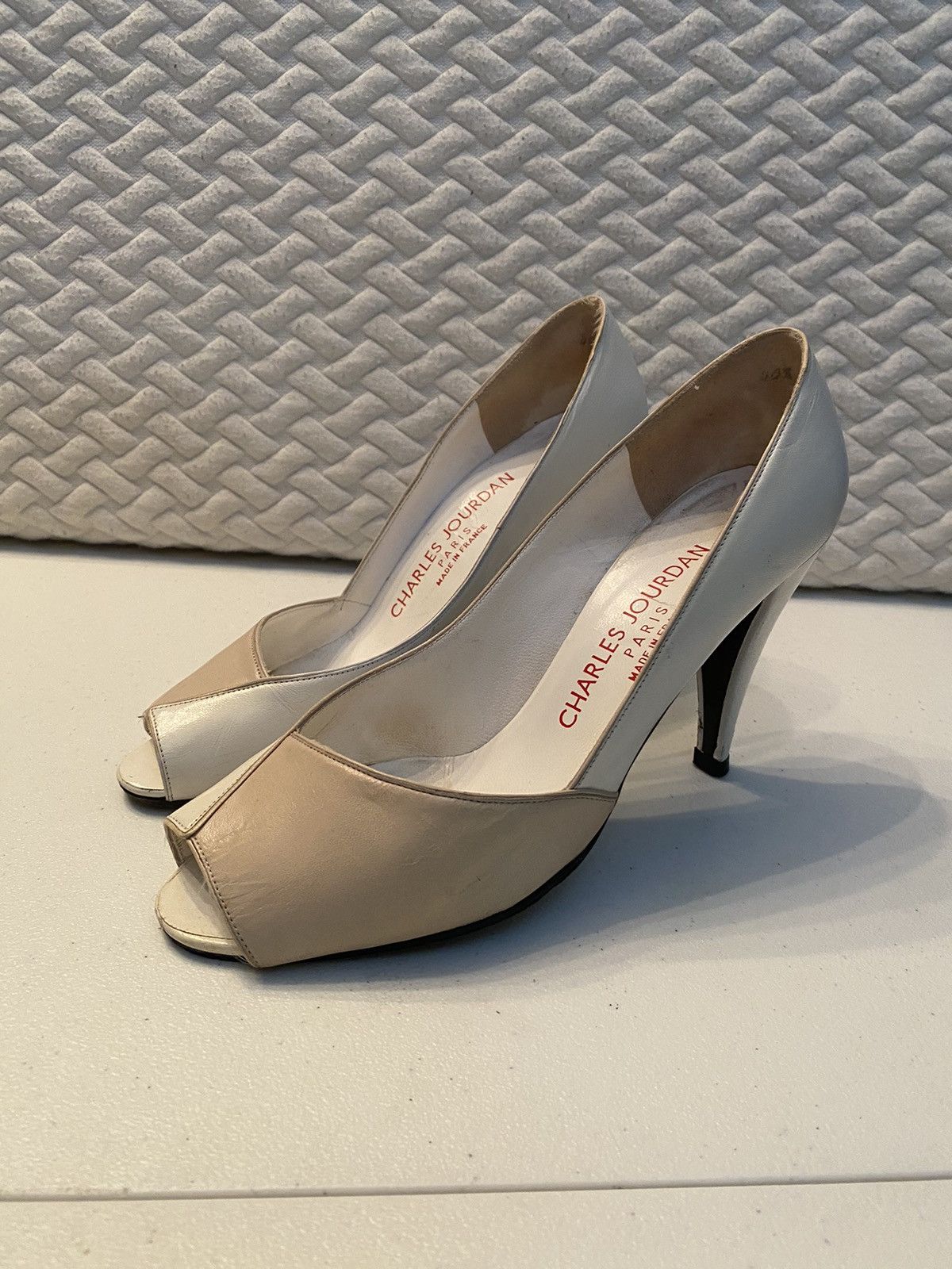 Charles Jourdan Charles Jourdan Paris 🇫🇷 Contrast Leather Peep Toe Heels 6 B Size US 6.5 / IT 36.5 - 15 Thumbnail