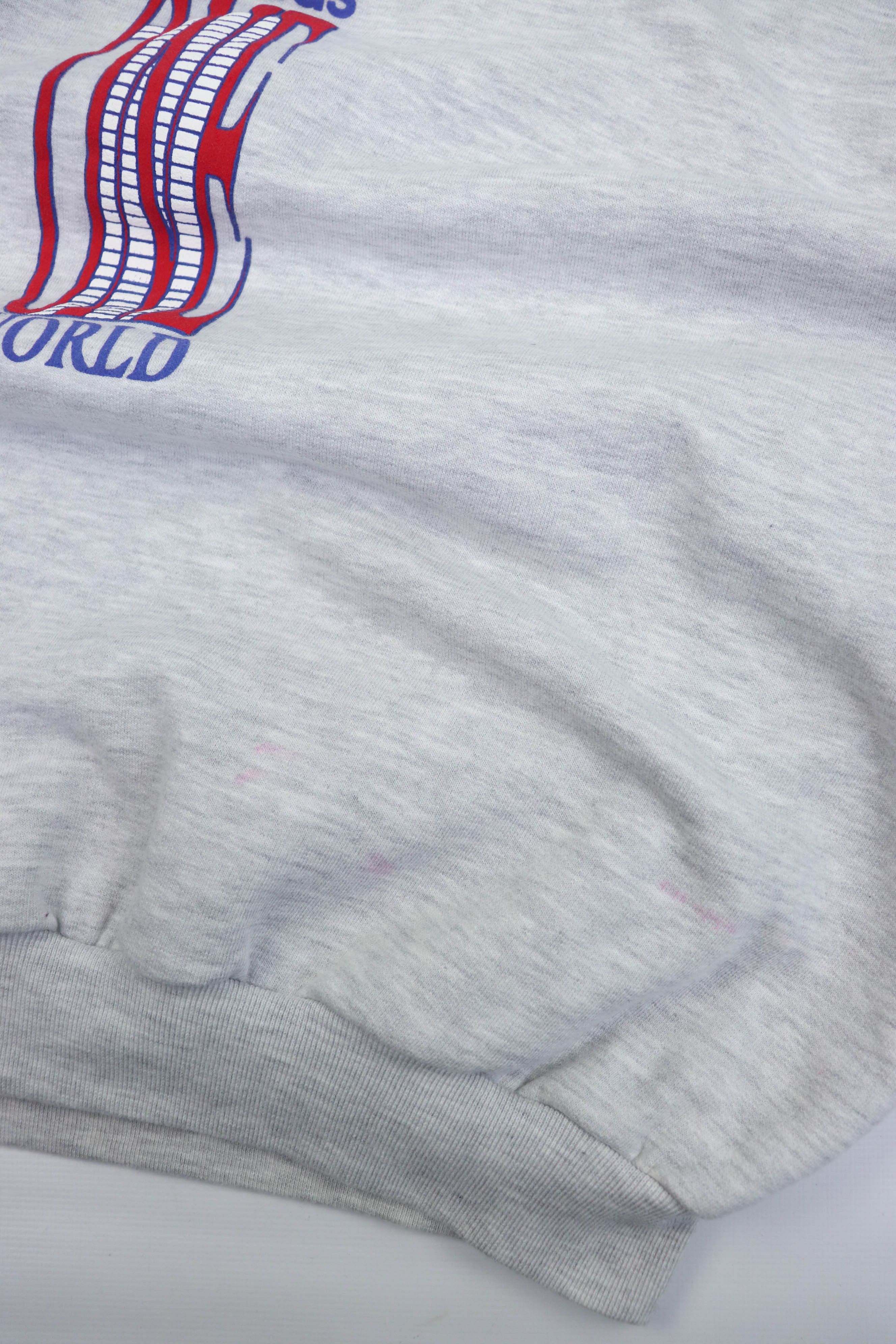 Adidas Adidas 90s Vintage One World Graphics Sweatshirt Size US XL / EU 56 / 4 - 9 Thumbnail